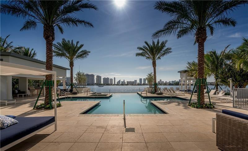 17301 Biscayne Blvd LPH-6