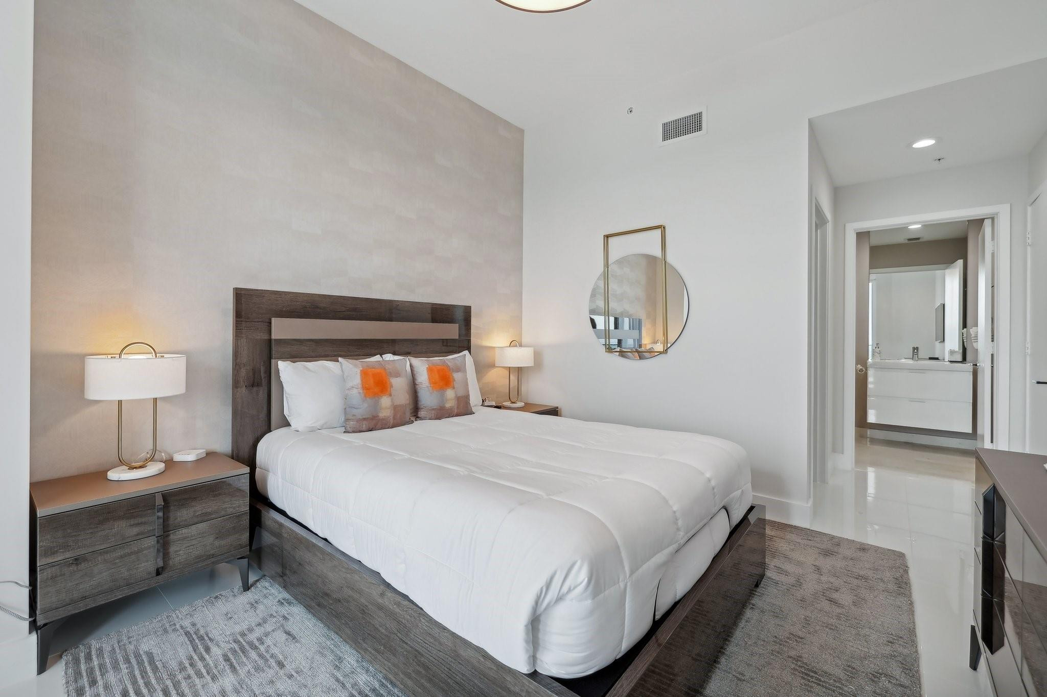 17301 Biscayne Blvd LPH-6