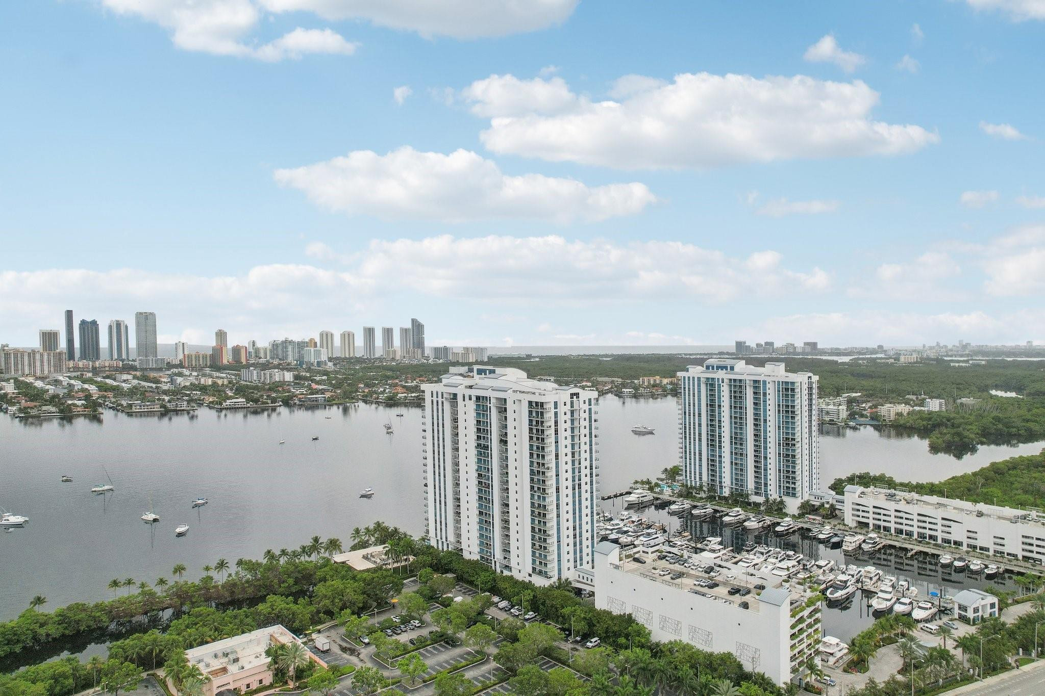 17301 Biscayne Blvd LPH-6