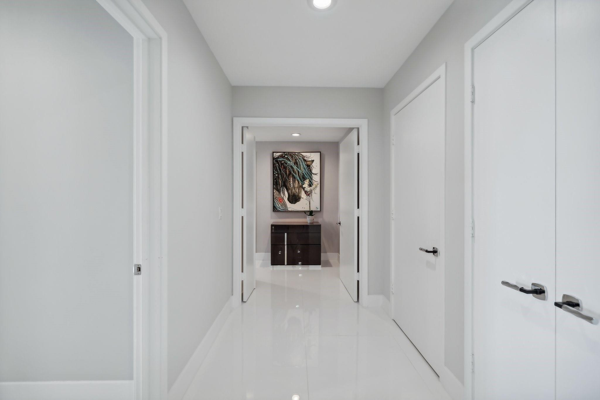 17301 Biscayne Blvd LPH-6