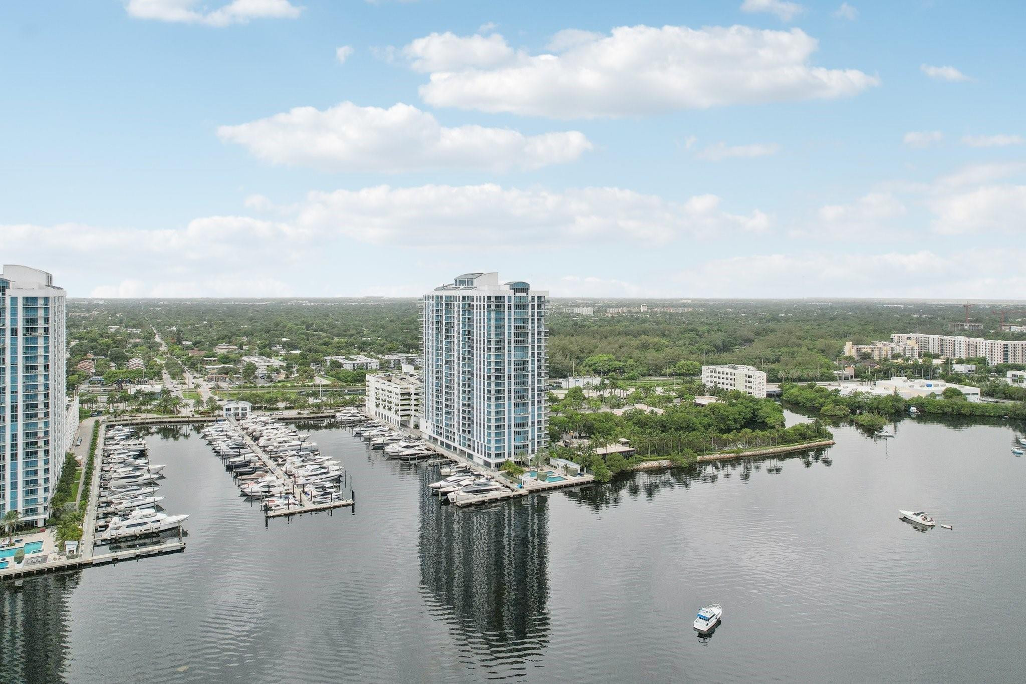 17301 Biscayne Blvd LPH-6