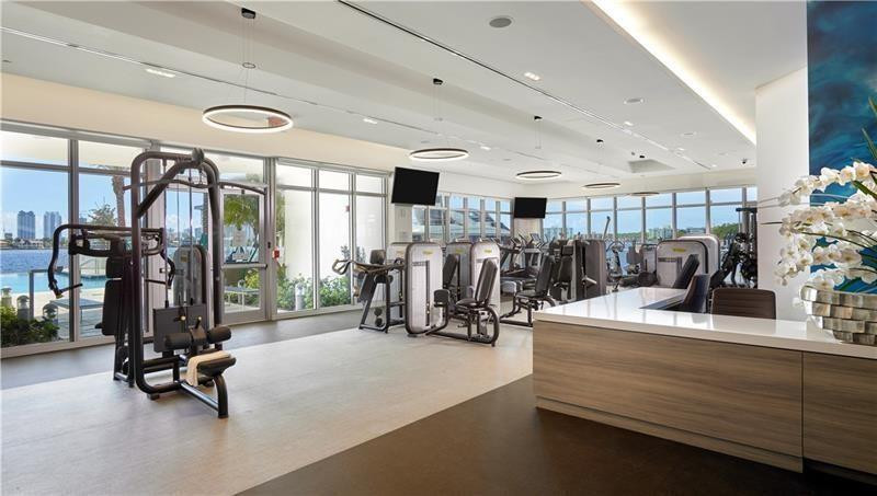 17301 Biscayne Blvd LPH-6