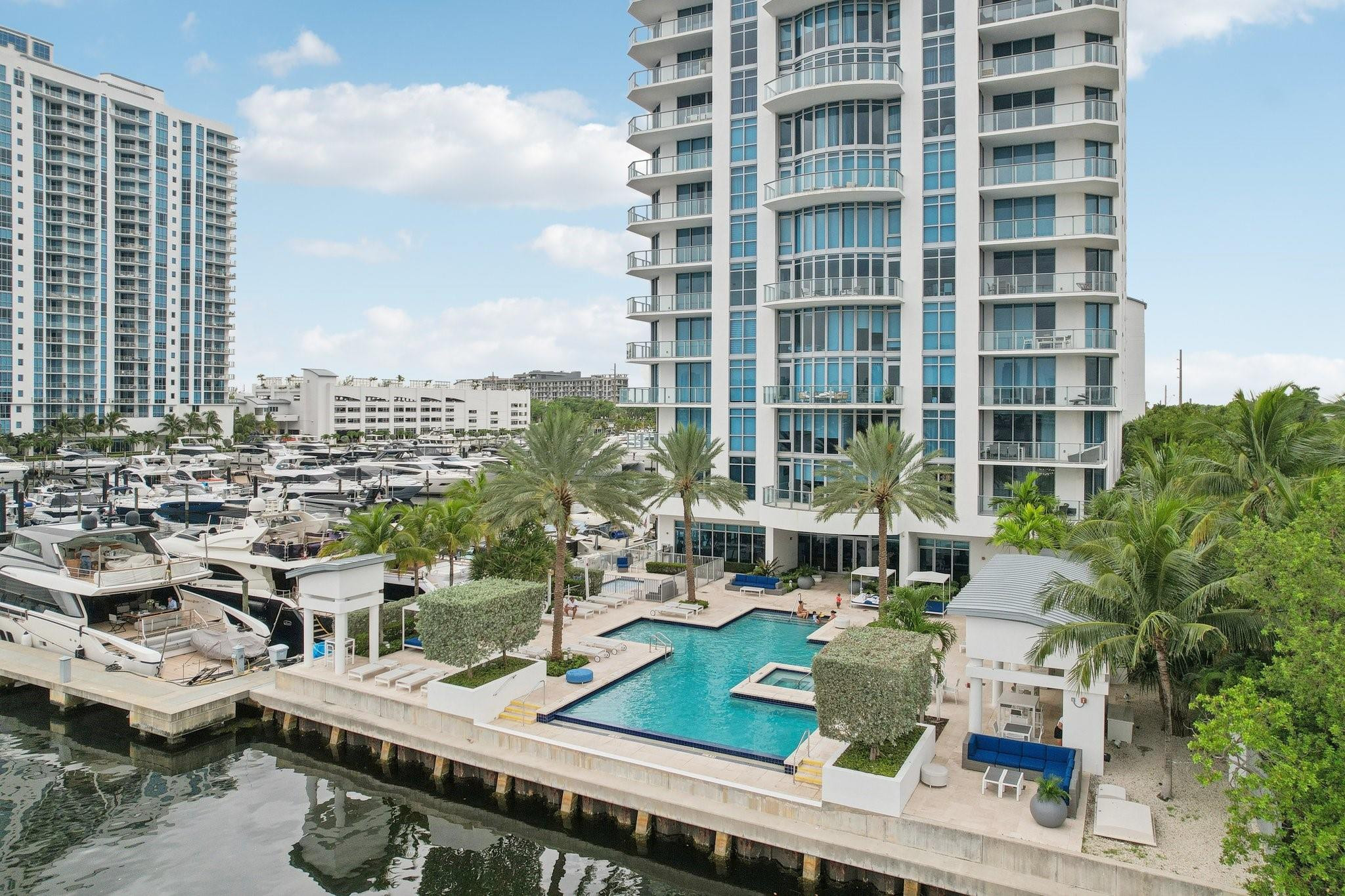 17301 Biscayne Blvd LPH-6