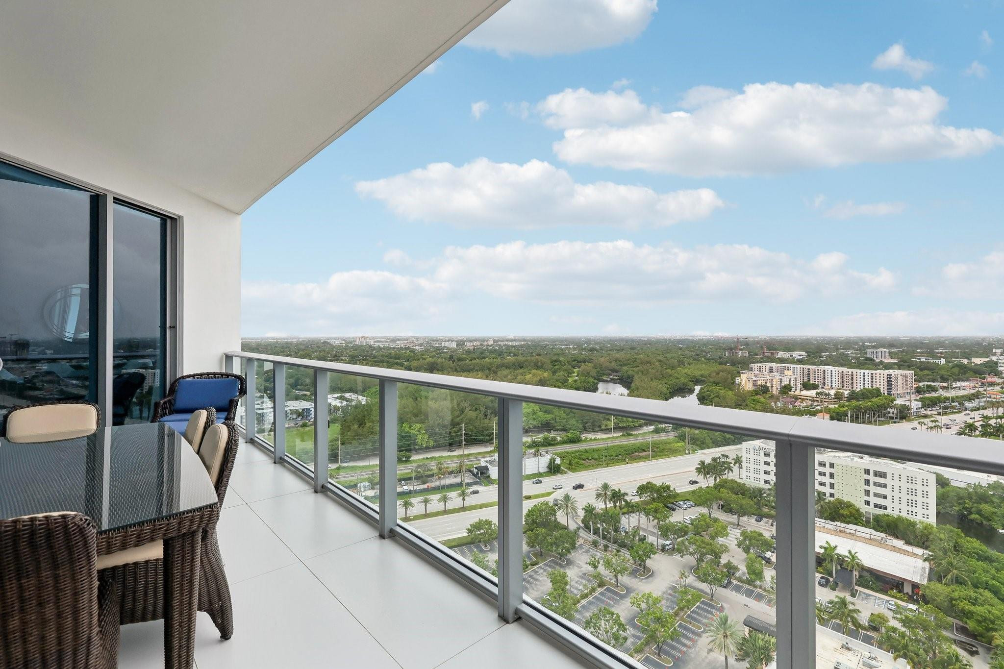 17301 Biscayne Blvd LPH-6