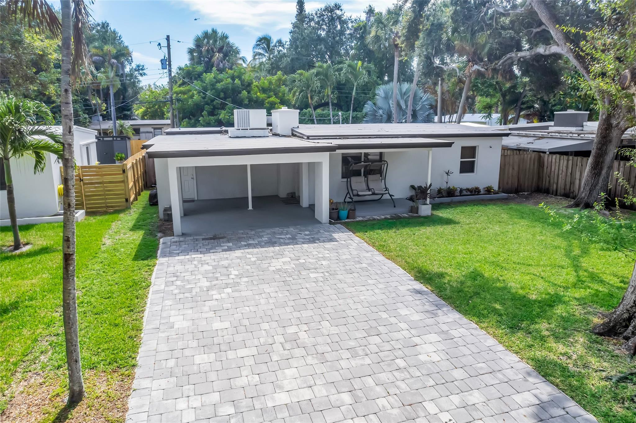 1324 SW 19th Avenue