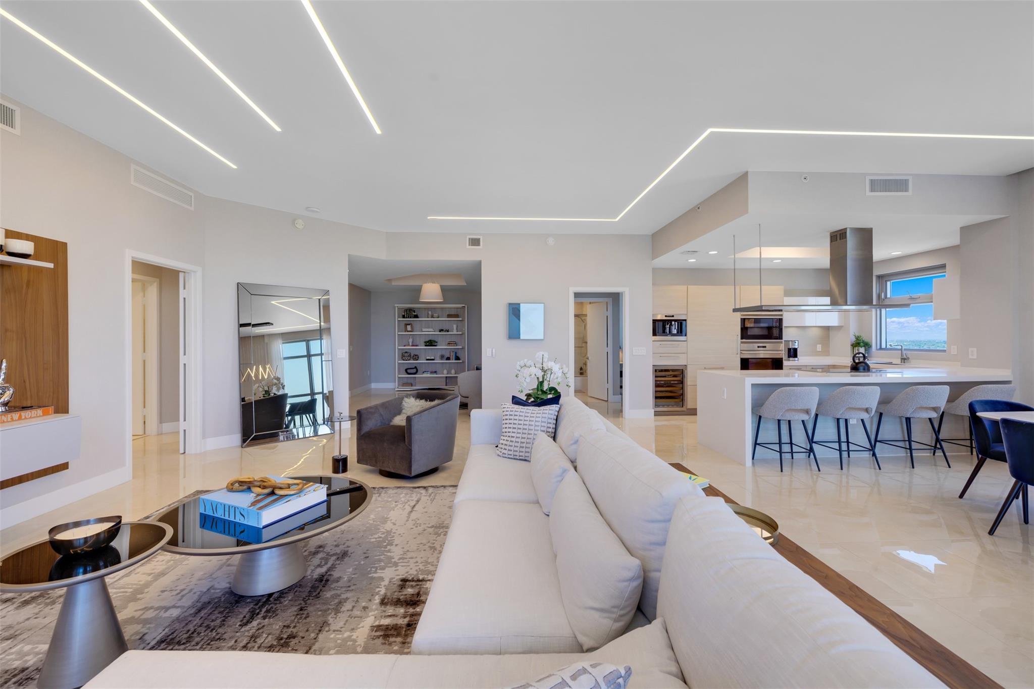 17301 Biscayne Blvd LPH2