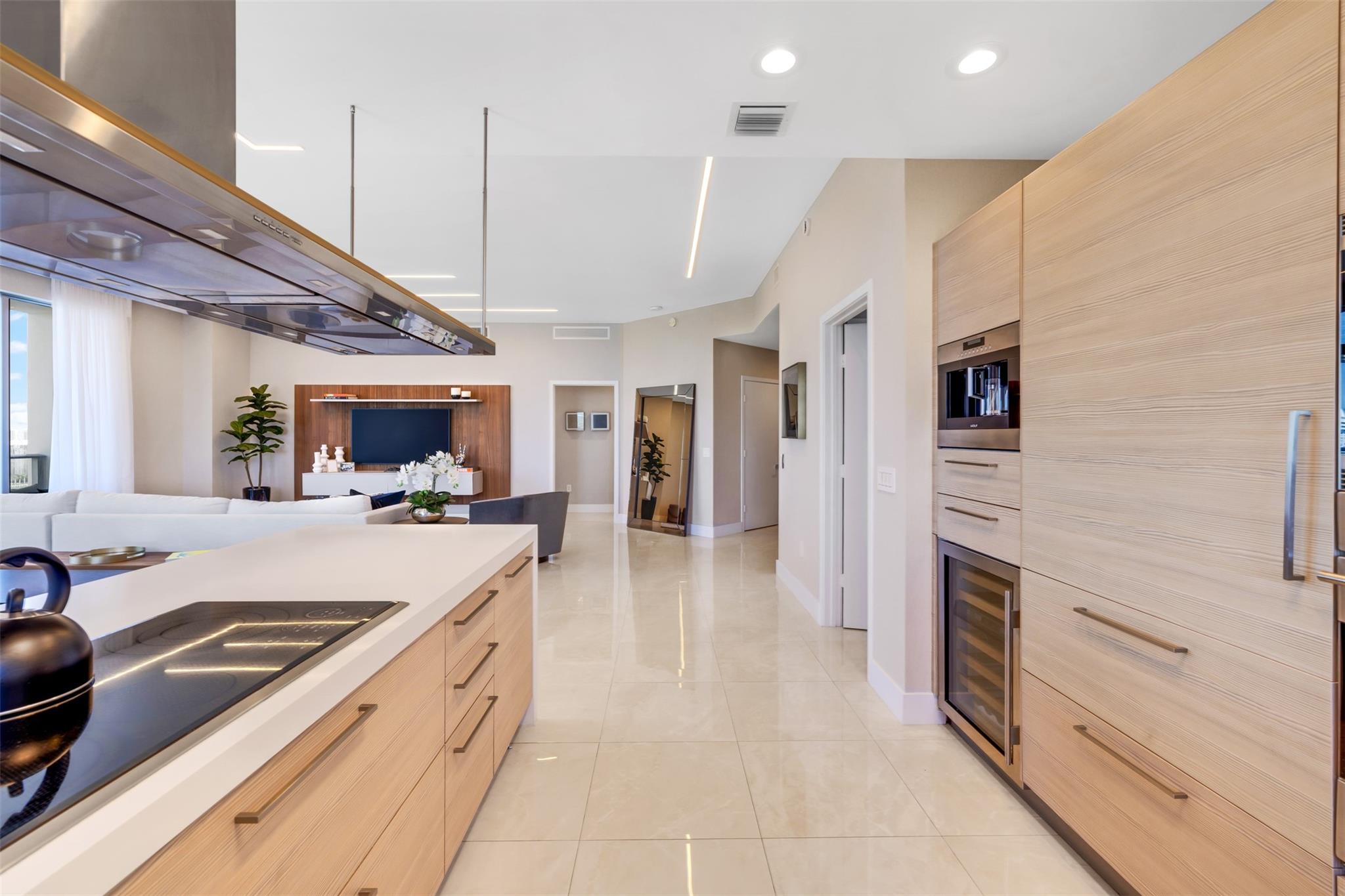 17301 Biscayne Blvd LPH2