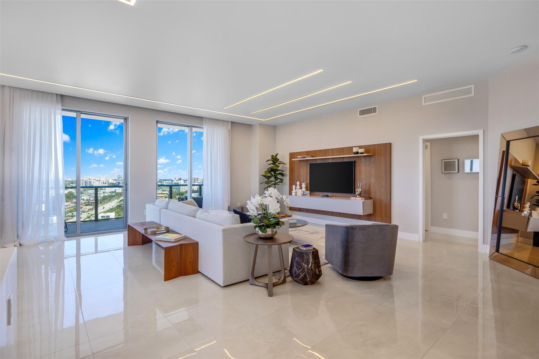 17301 Biscayne Blvd LPH2