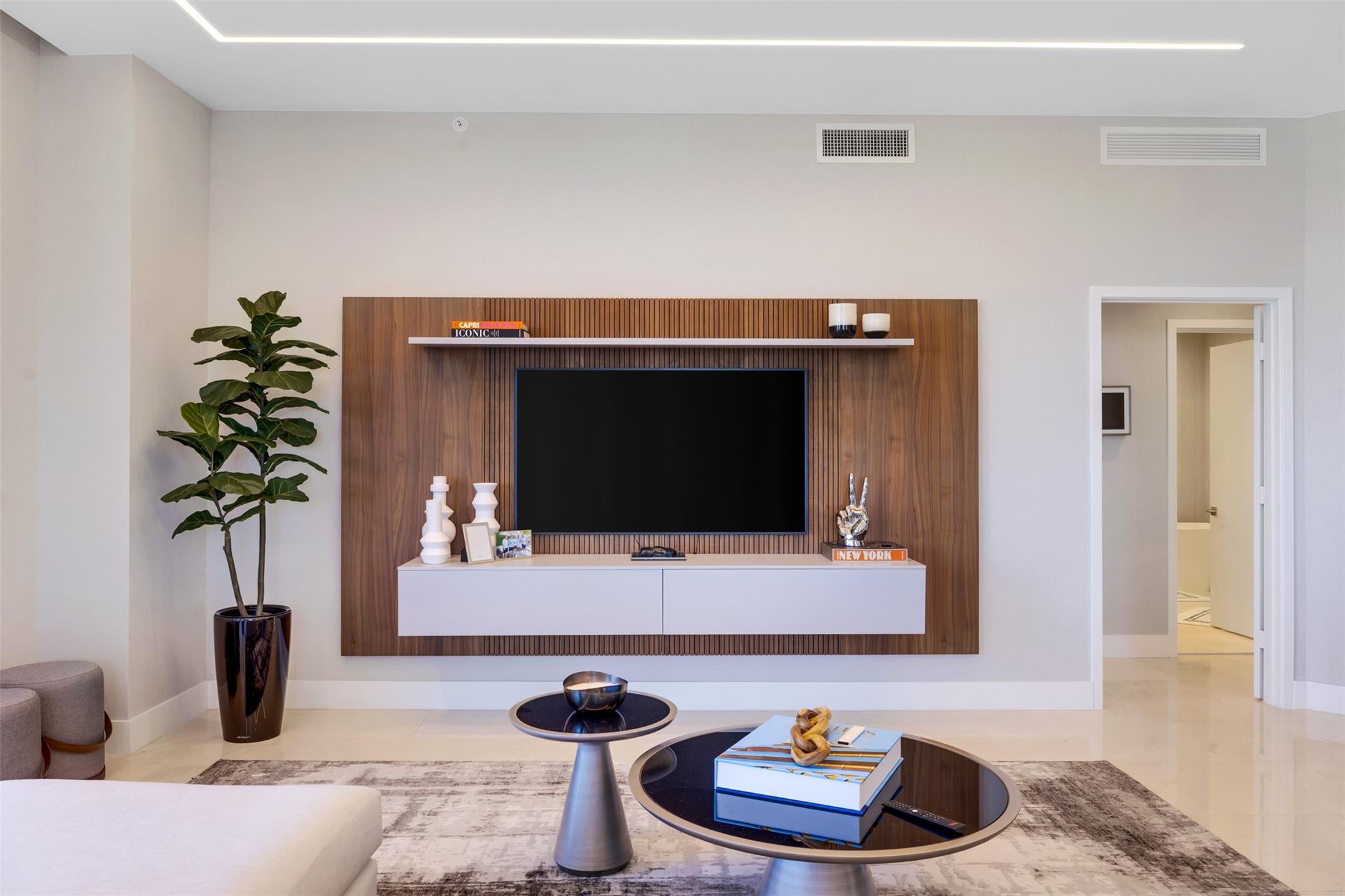 17301 Biscayne Blvd LPH2