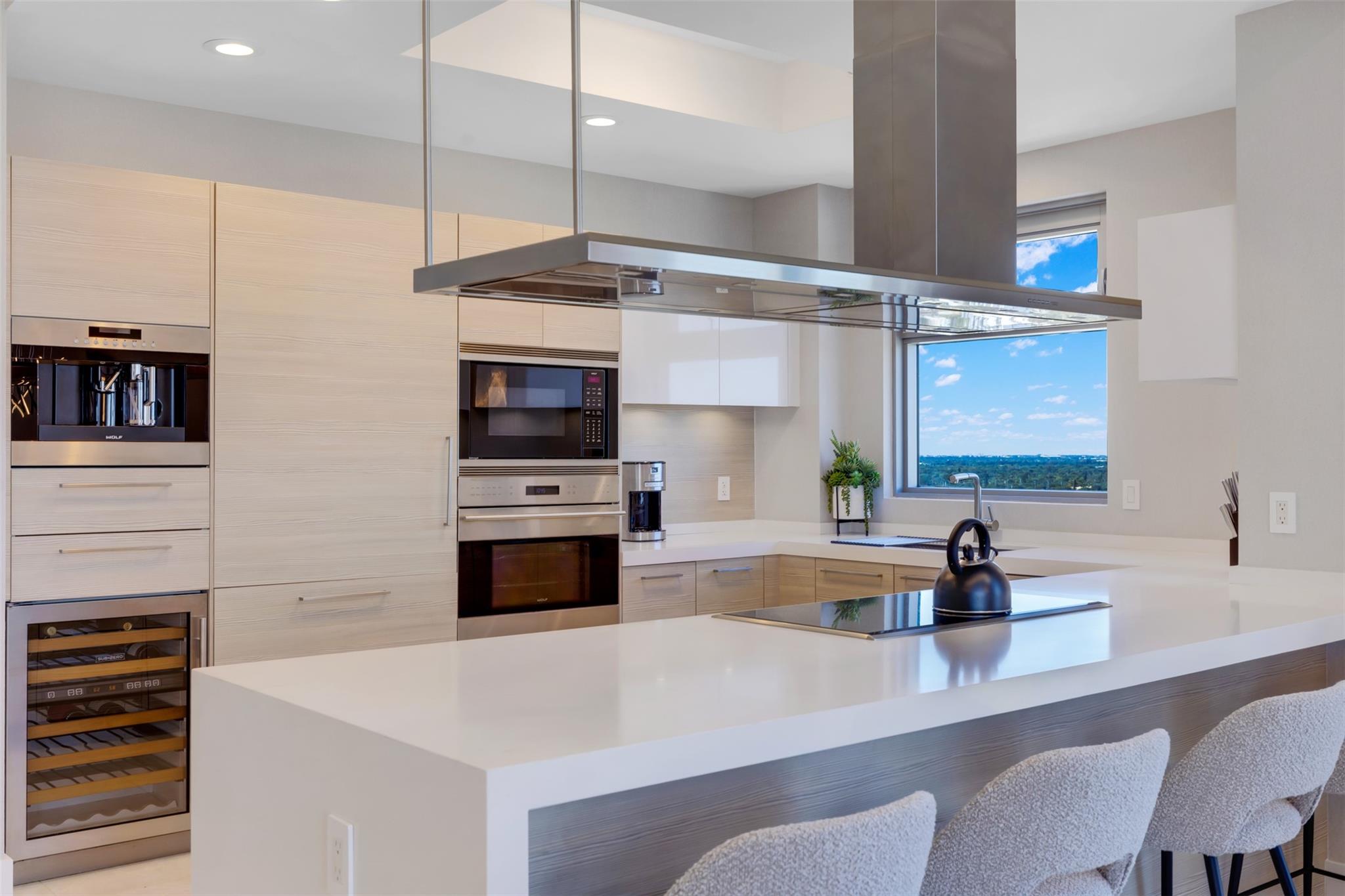 17301 Biscayne Blvd LPH2