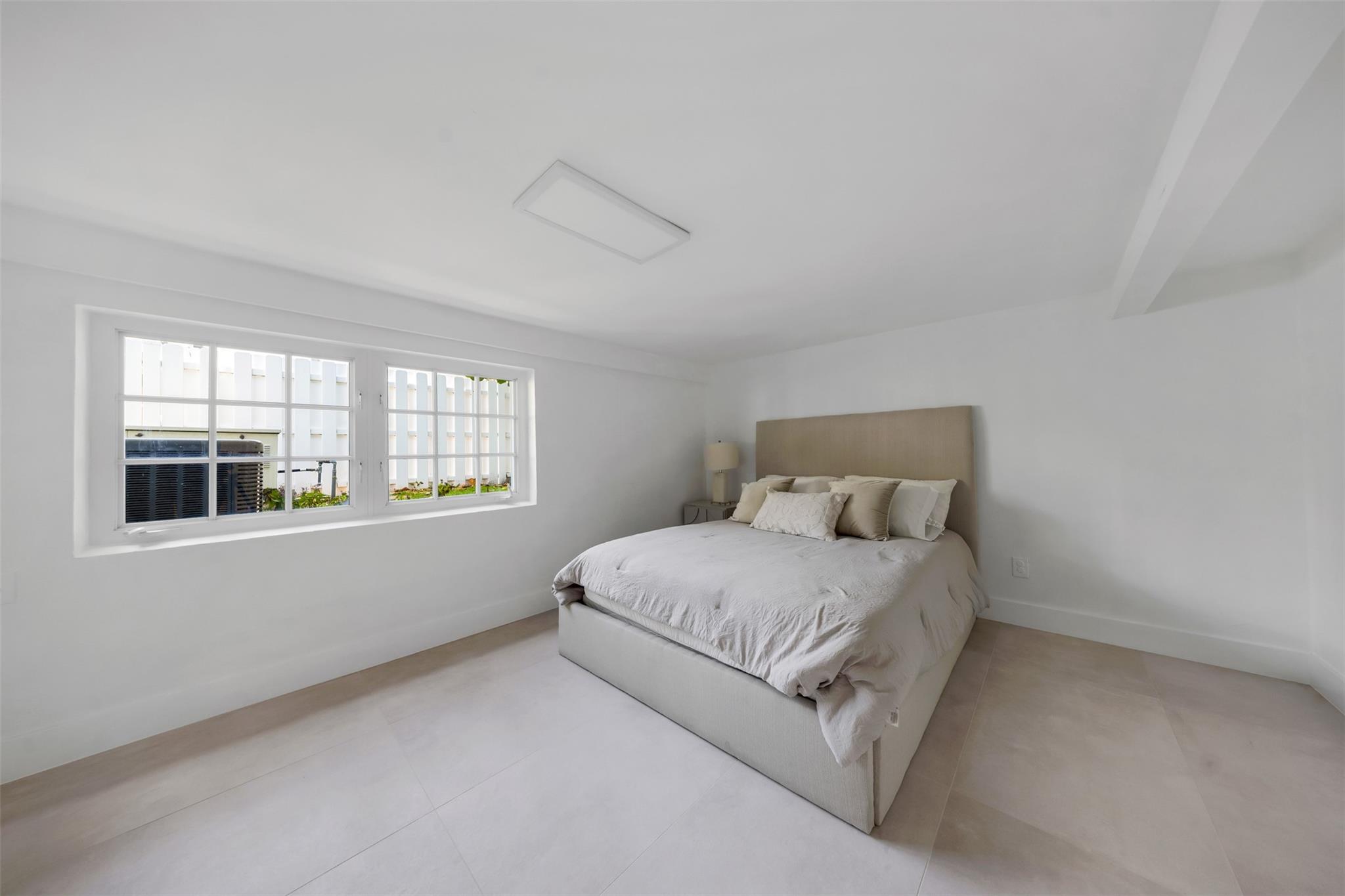 1900 Admirals Way
