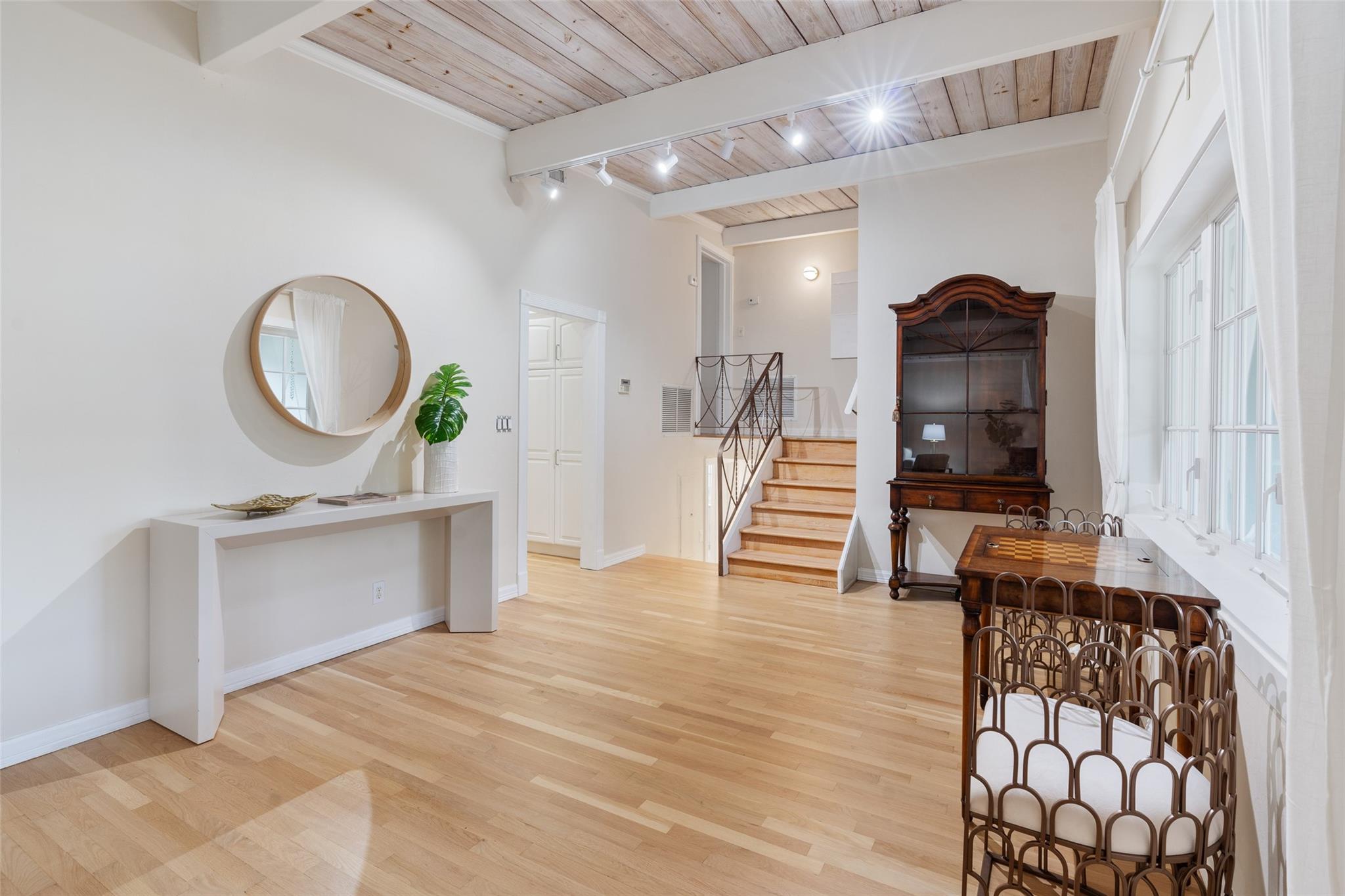 1900 Admirals Way