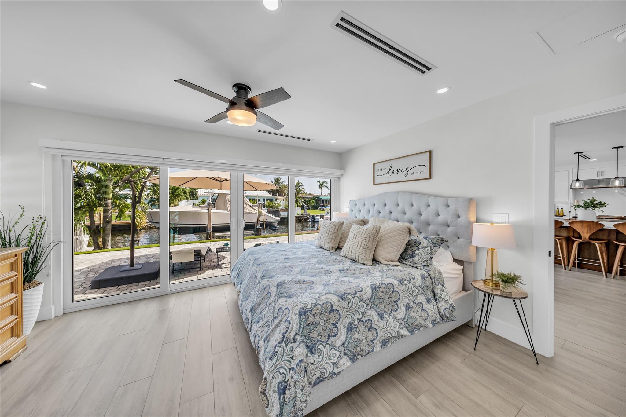 1206 Mango Isle