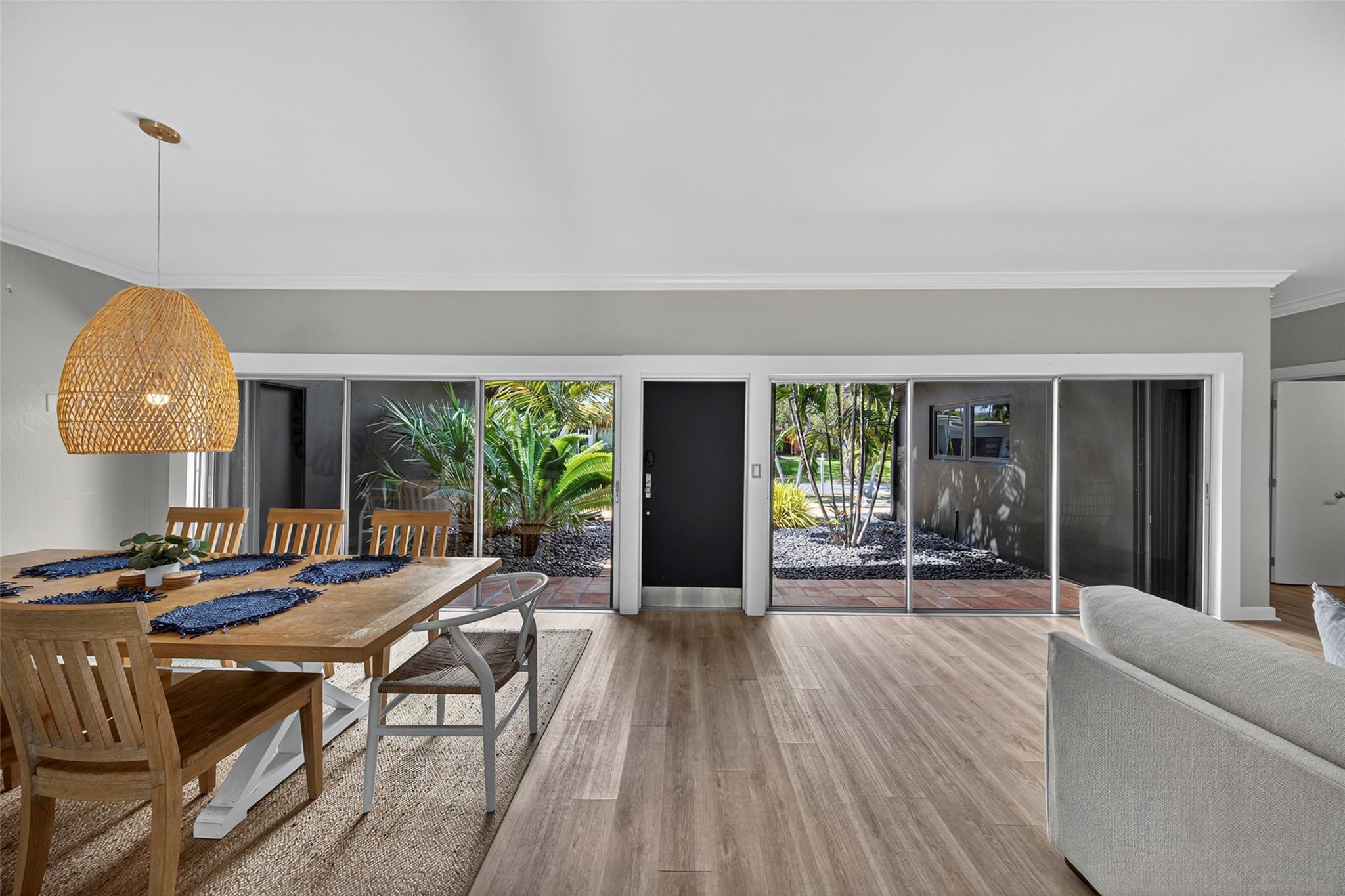 2112 Manatee Drive