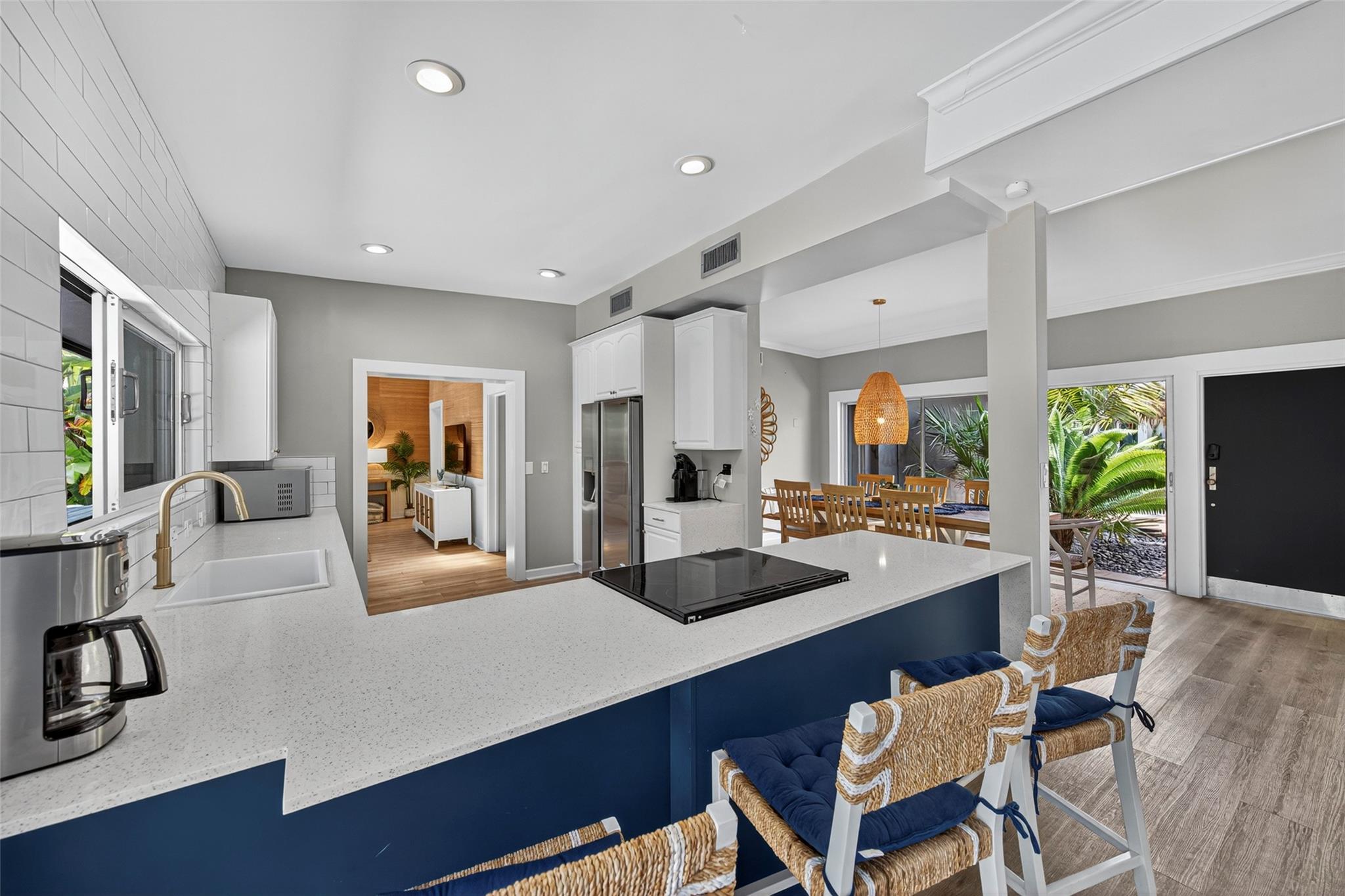 2112 Manatee Drive