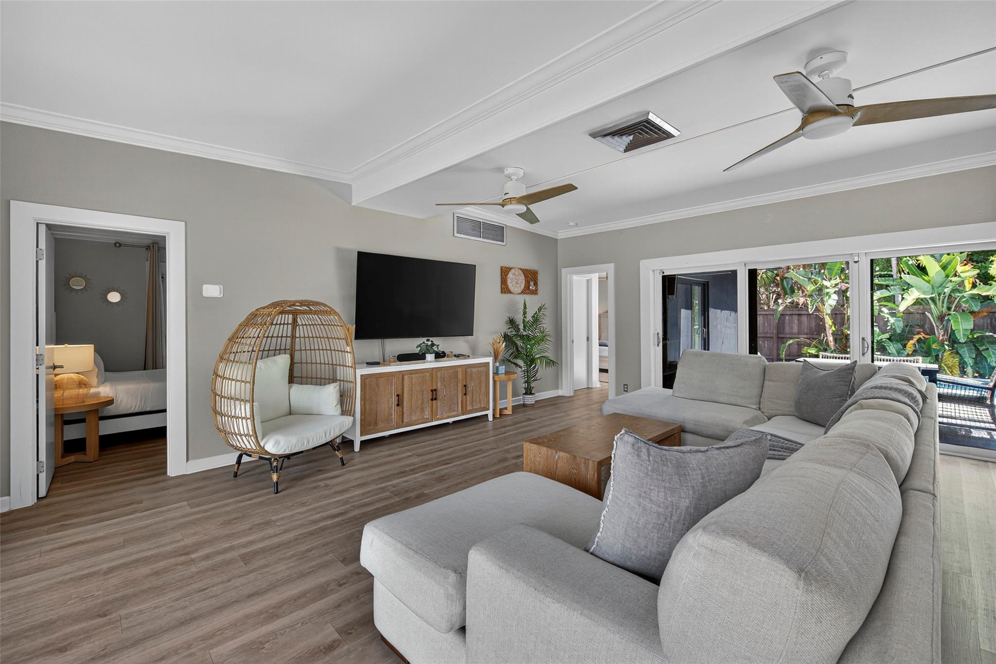 2112 Manatee Drive