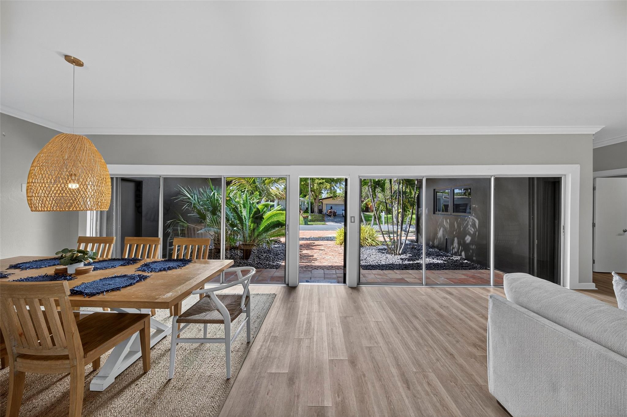 2112 Manatee Drive