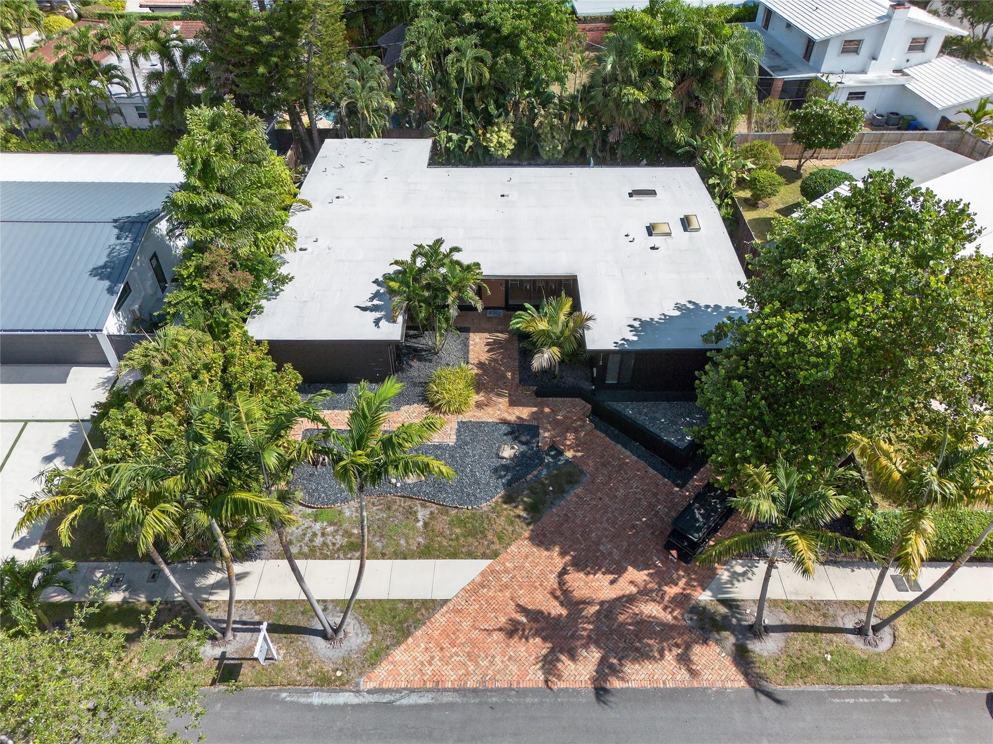 2112 Manatee Drive
