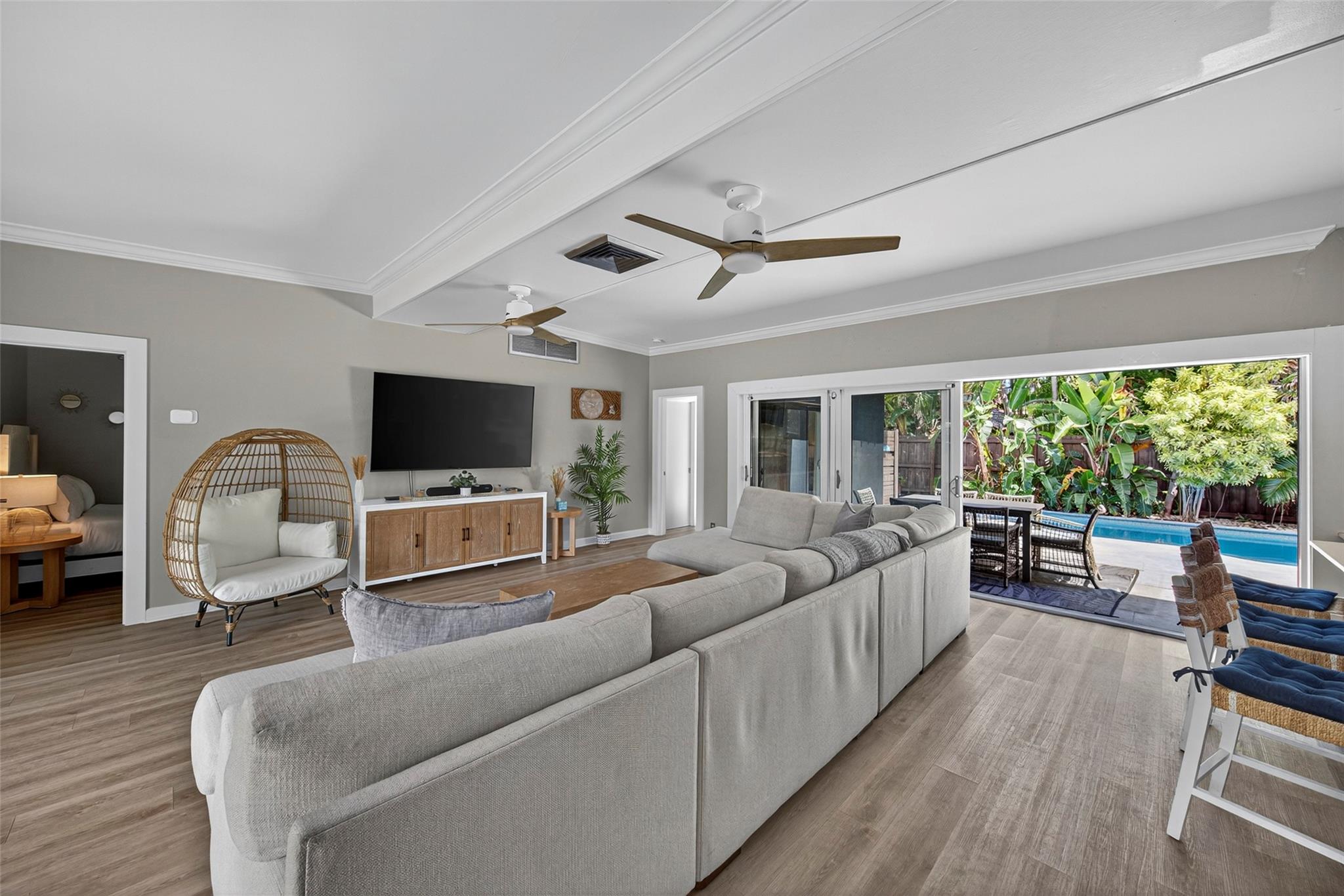 2112 Manatee Drive