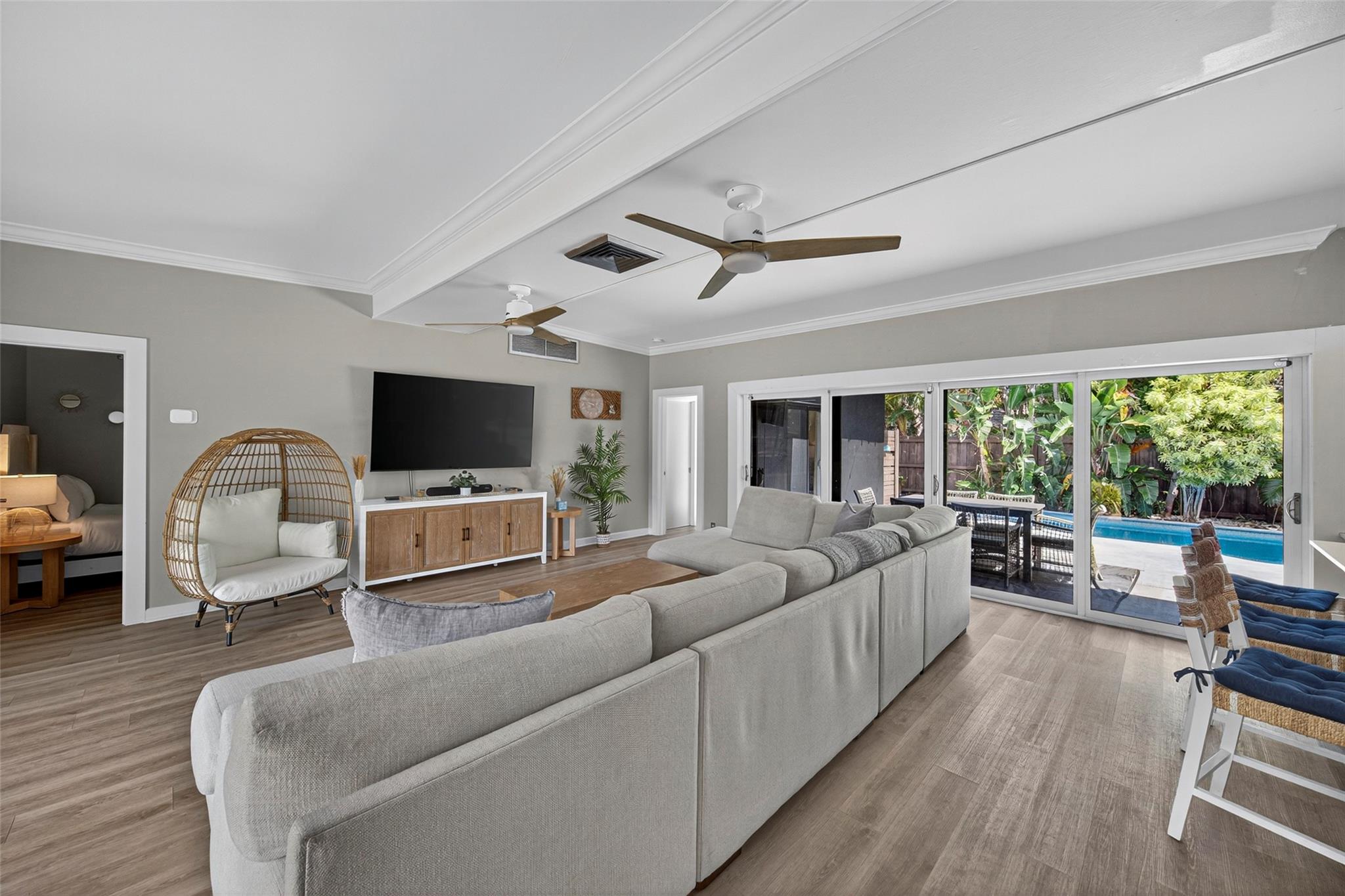 2112 Manatee Drive