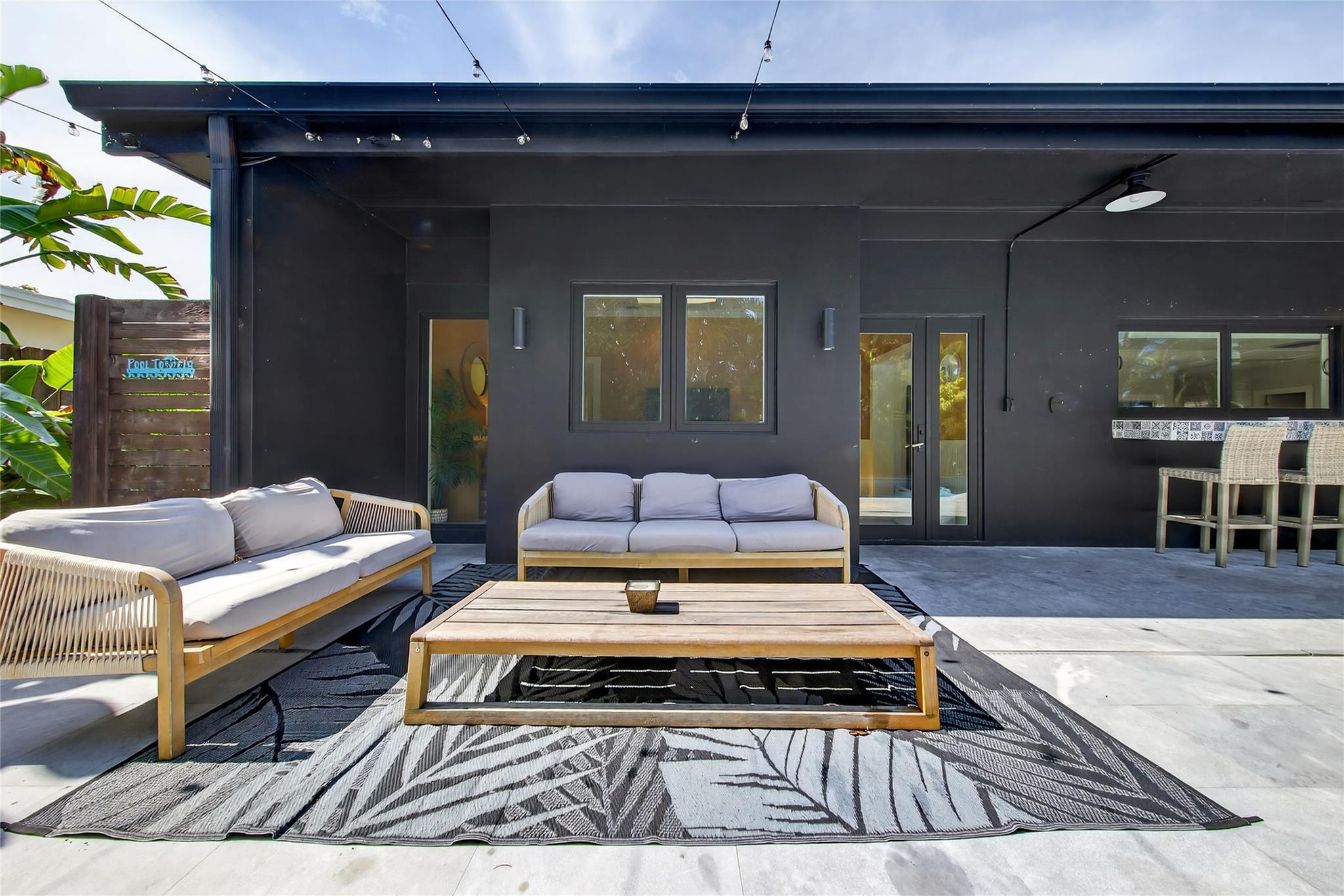 2112 Manatee Drive