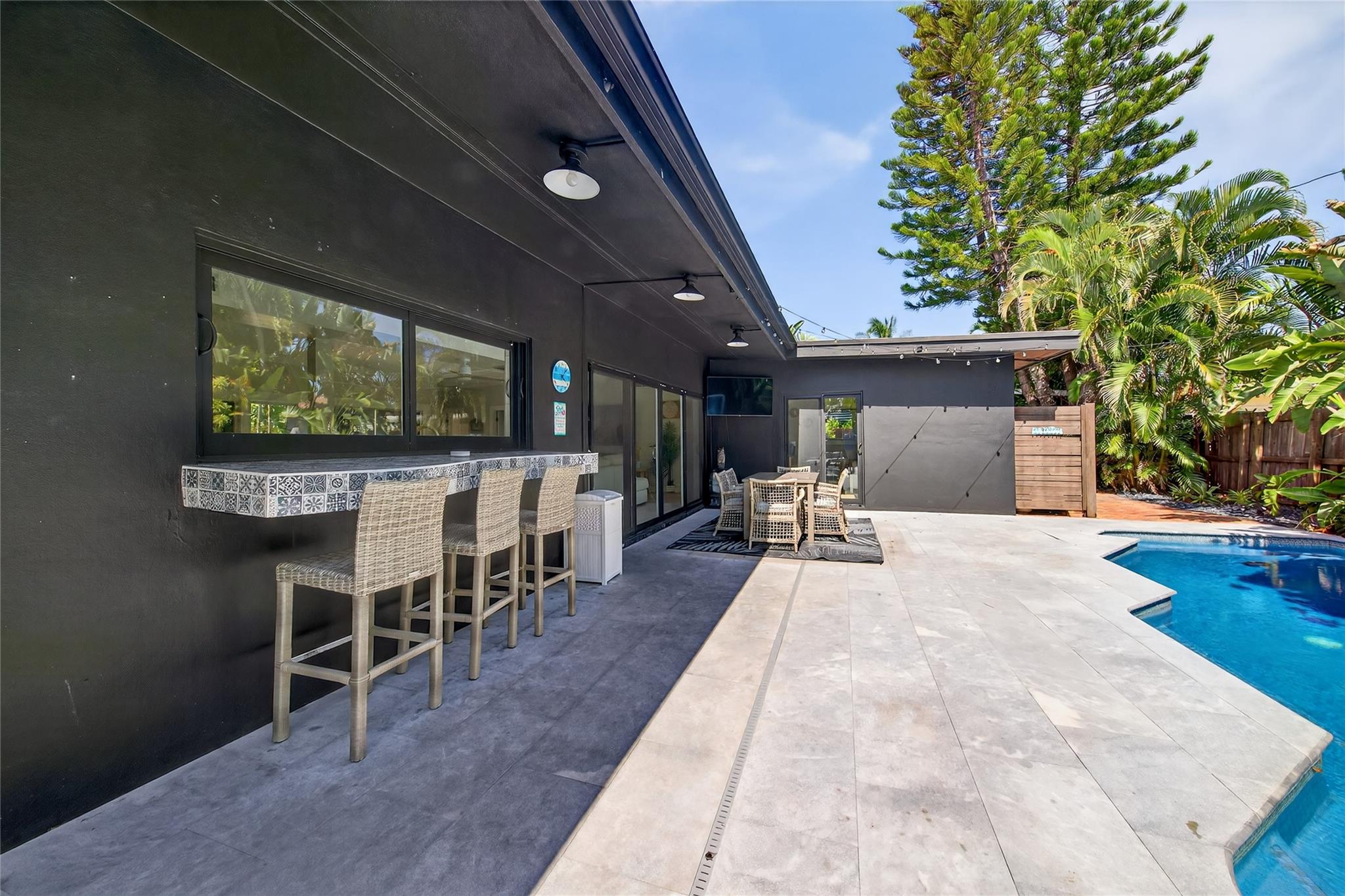 2112 Manatee Drive