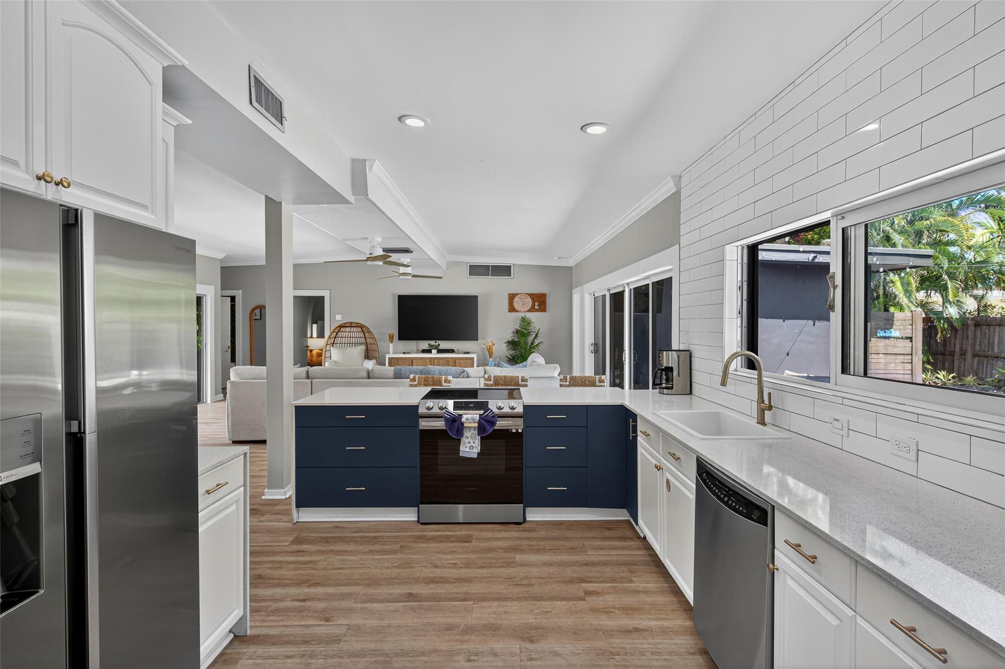2112 Manatee Drive