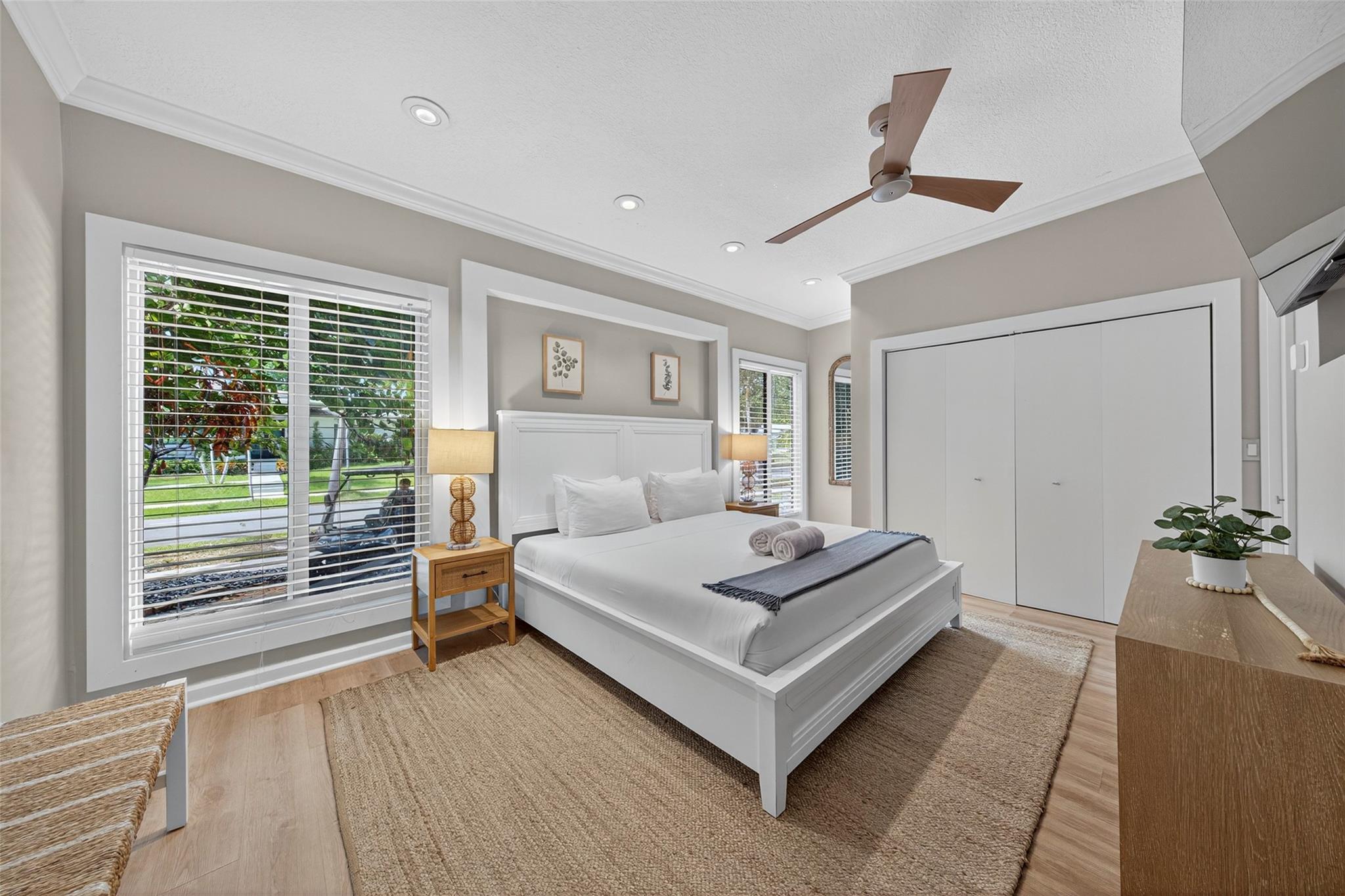 2112 Manatee Drive