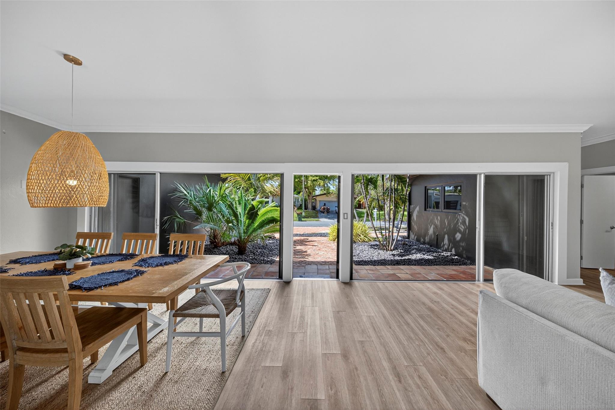 2112 Manatee Drive