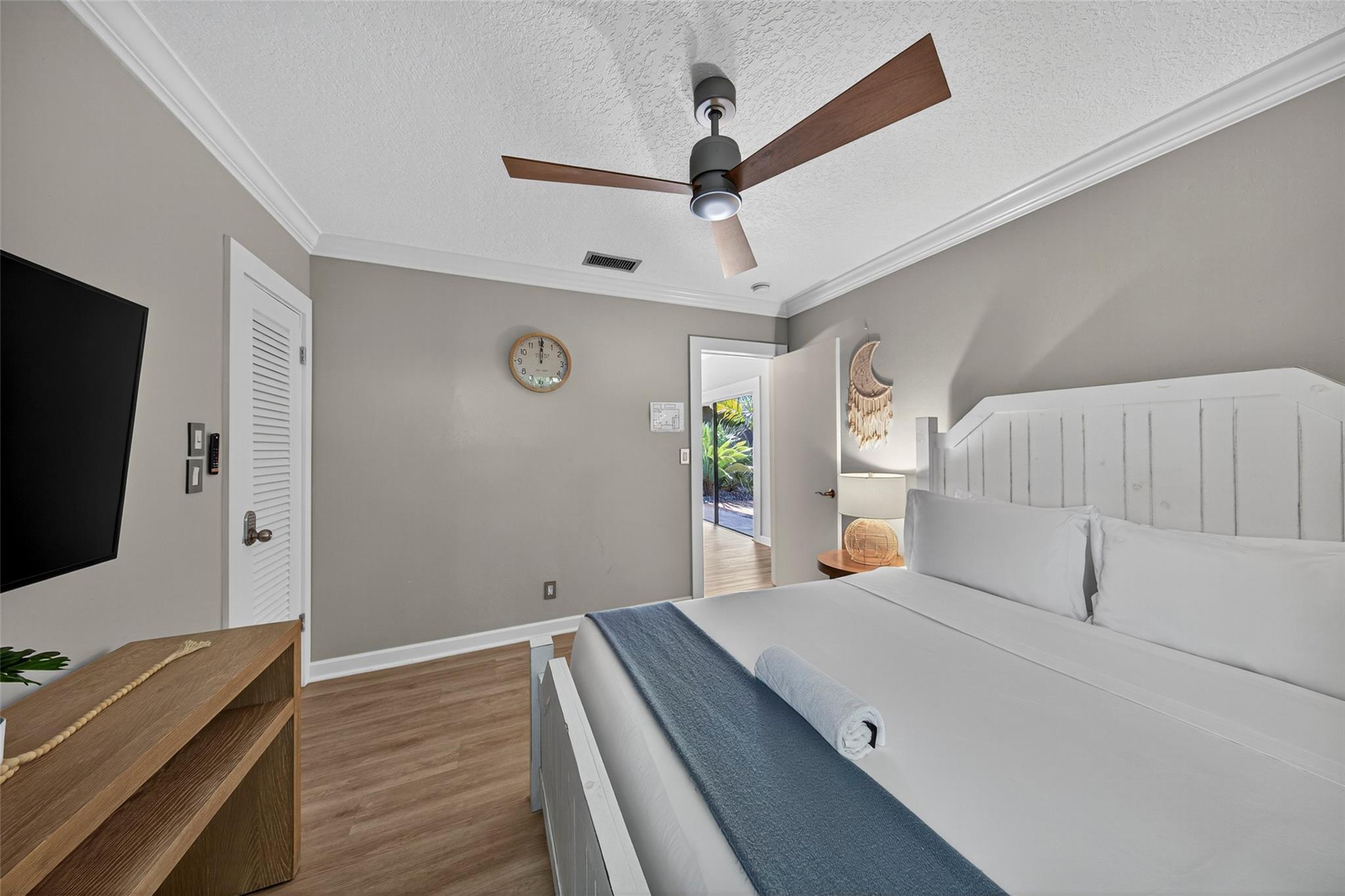 2112 Manatee Drive