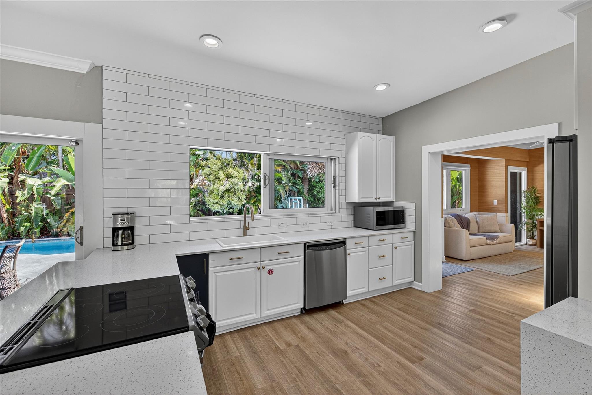 2112 Manatee Drive