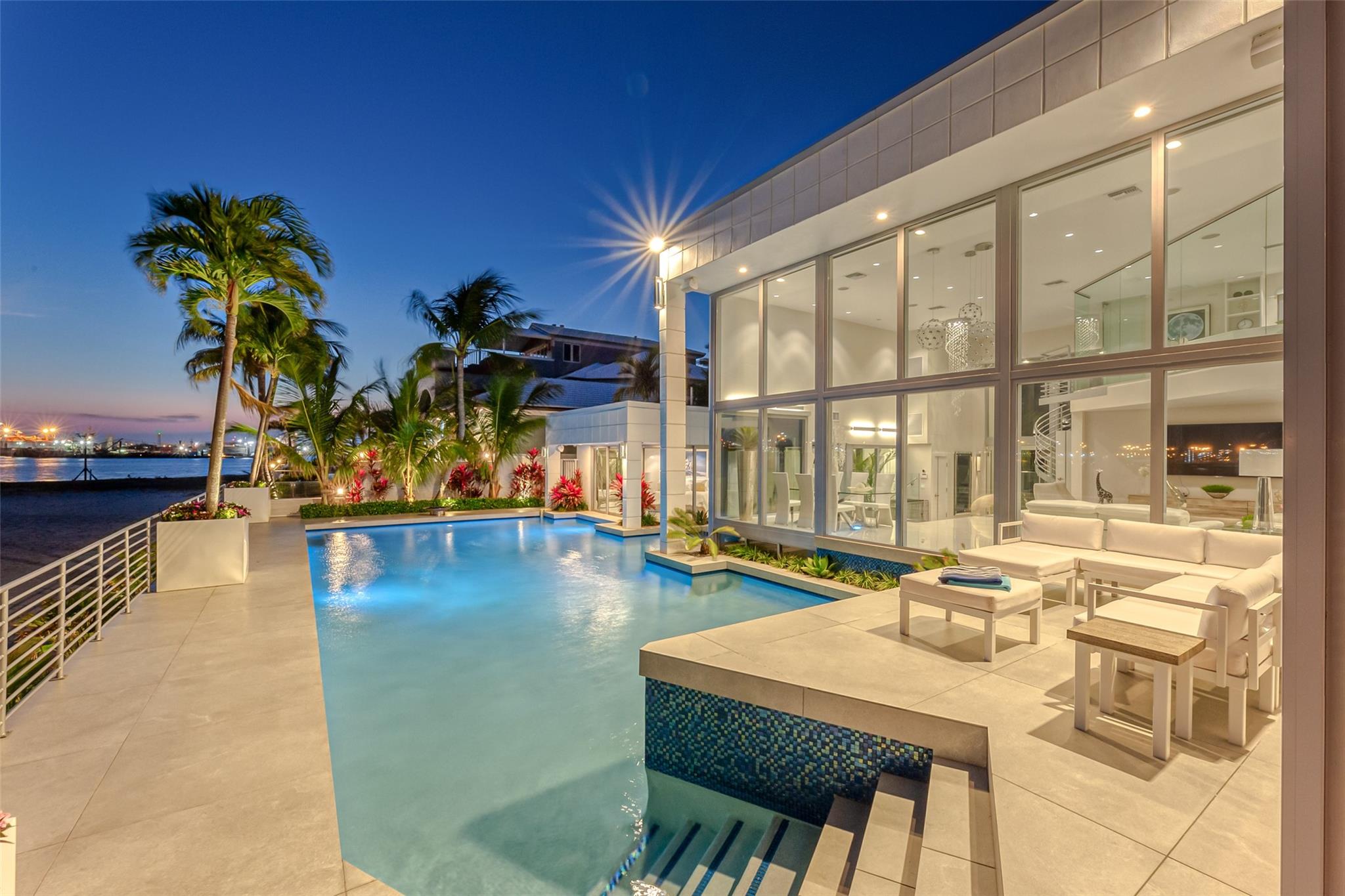 2200 Inlet Drive