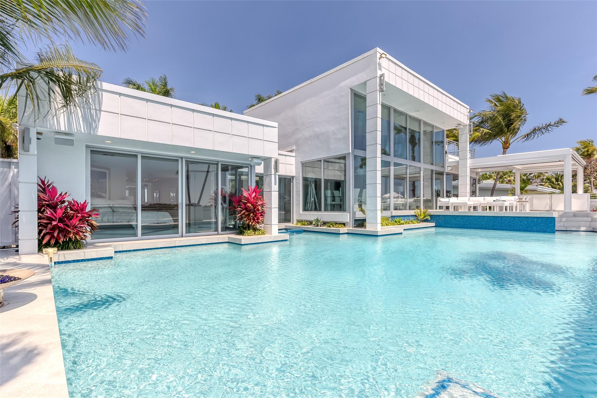 2200 Inlet Drive