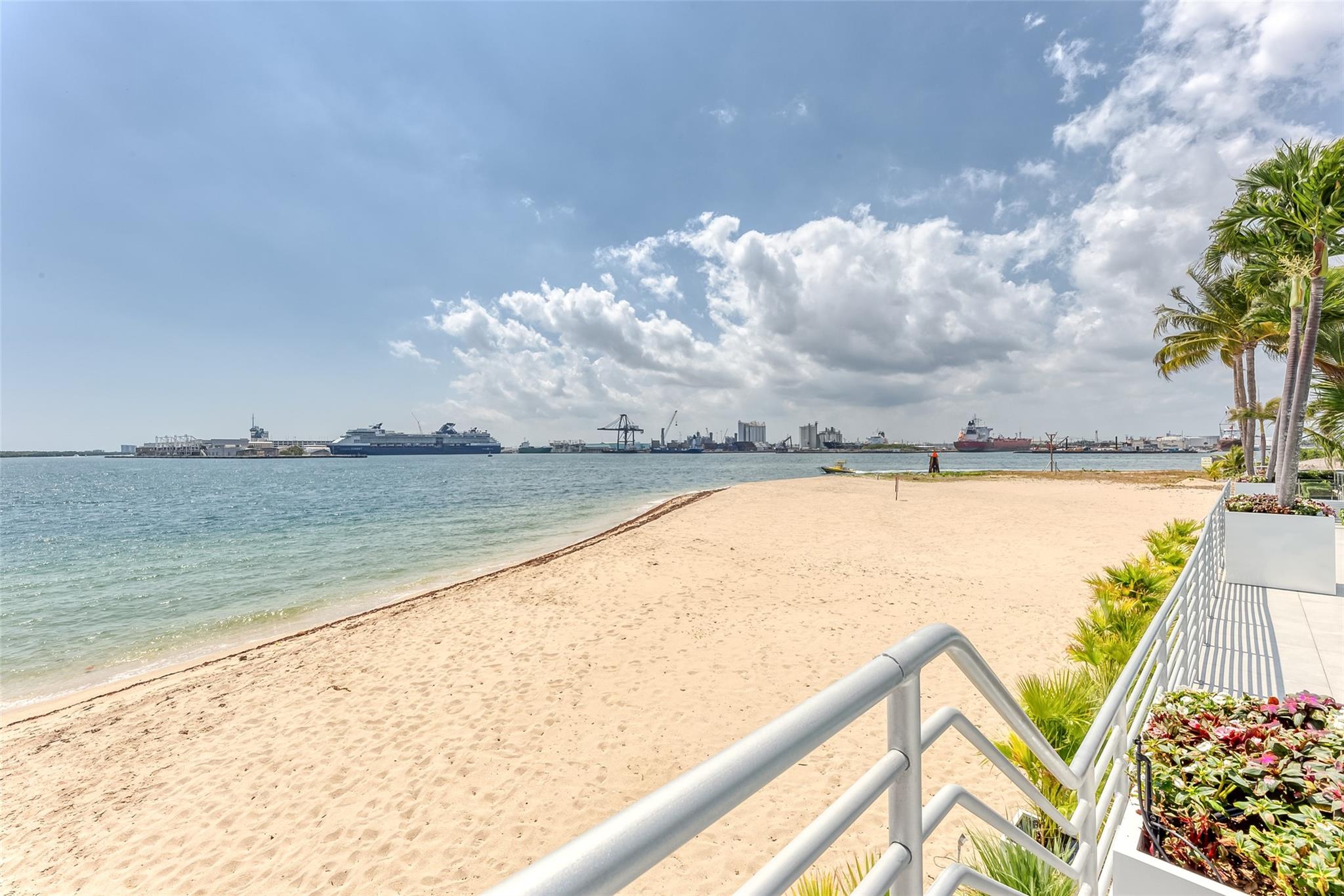 2200 Inlet Drive