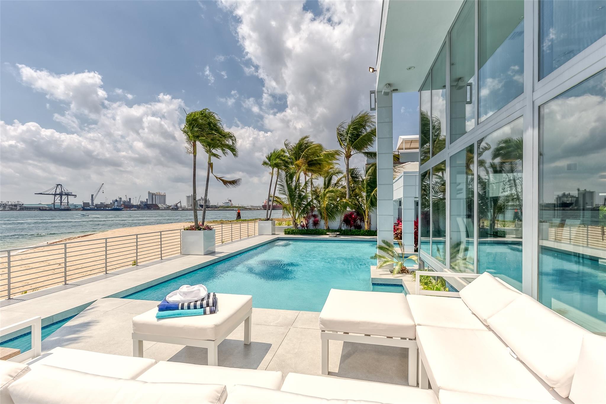 2200 Inlet Drive