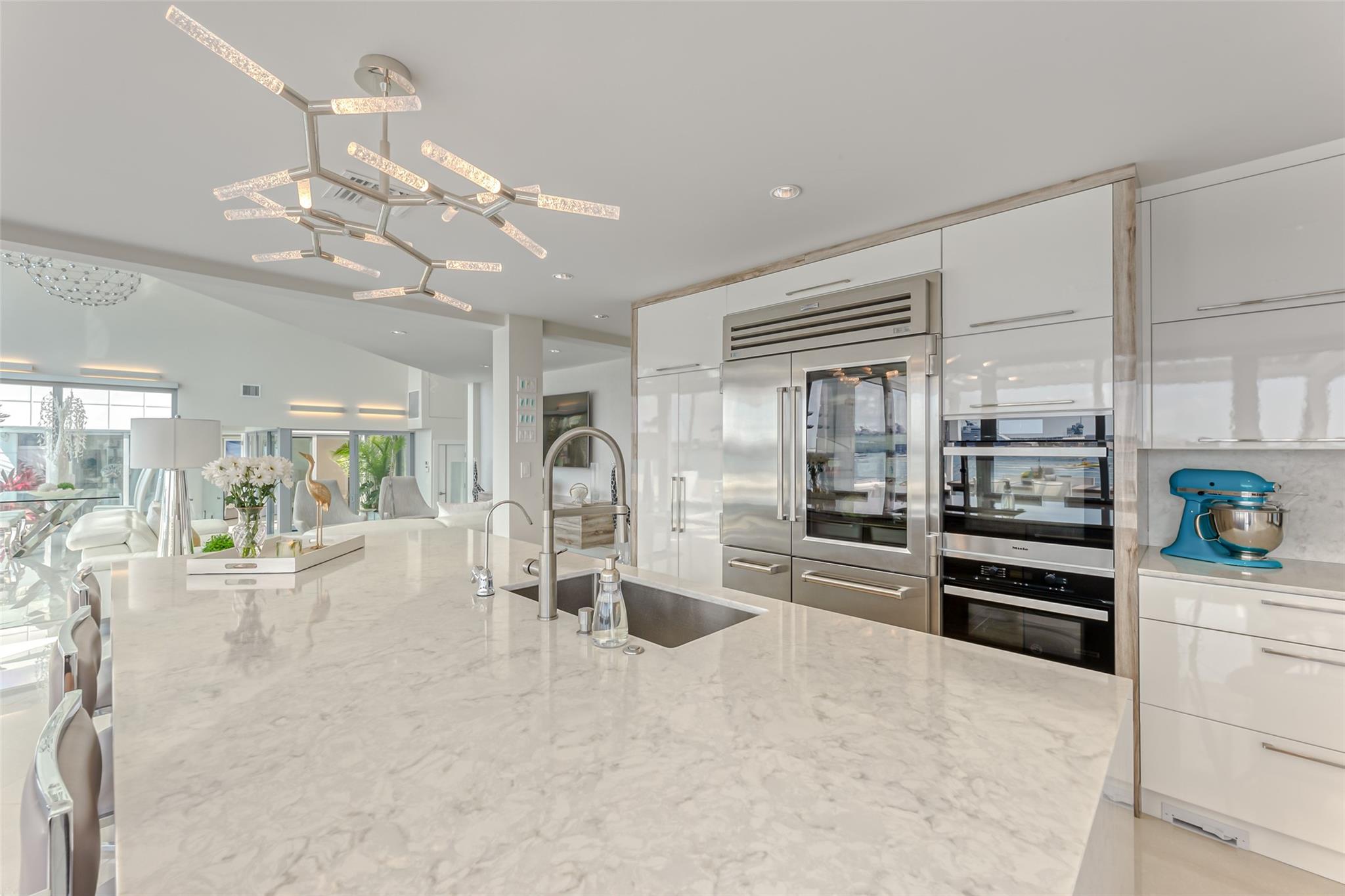 2200 Inlet Drive