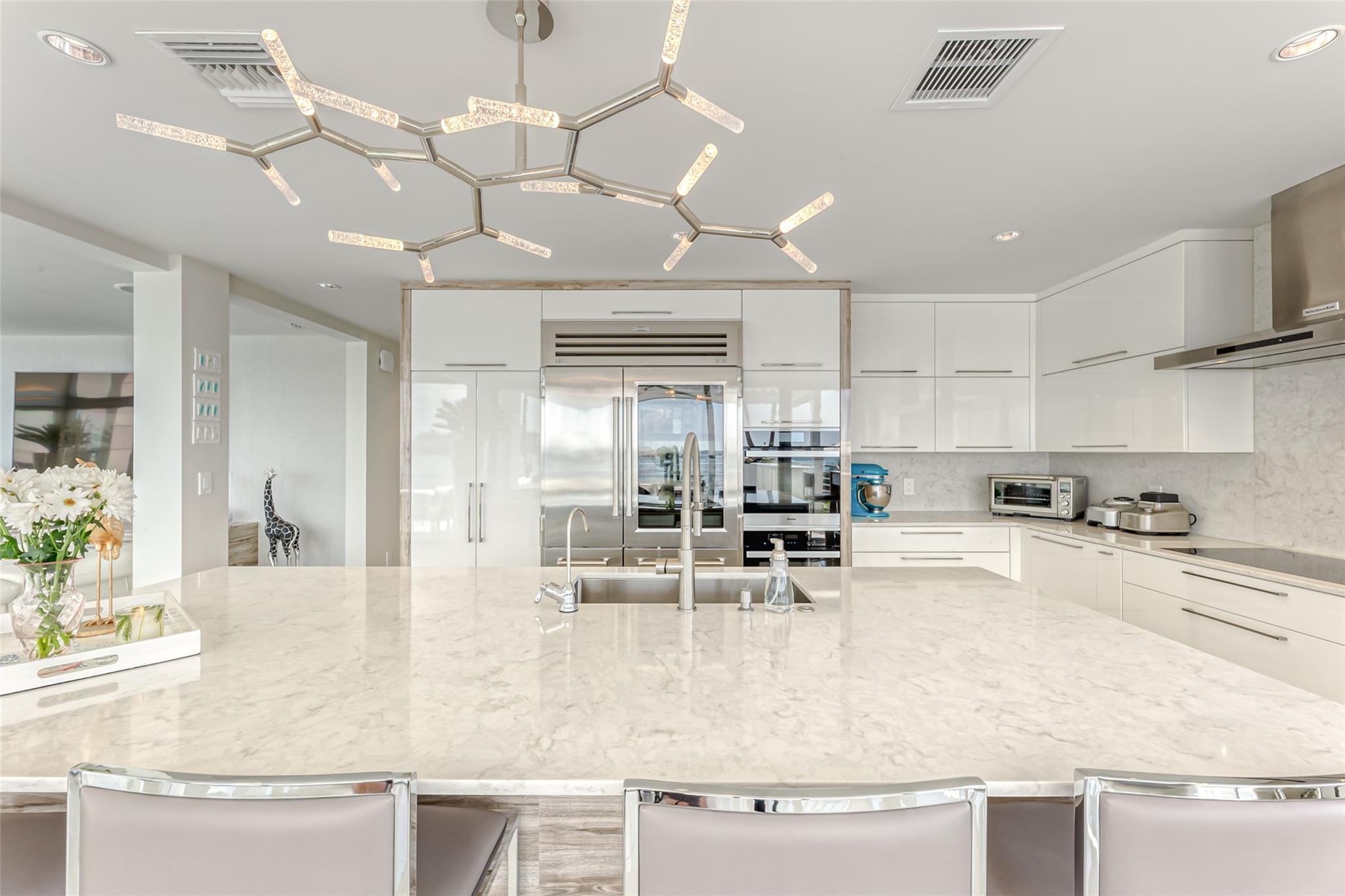 2200 Inlet Drive