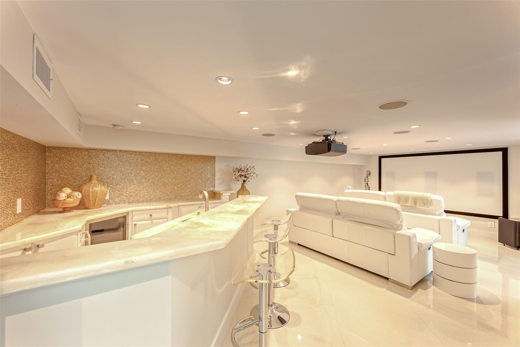 2200 Inlet Drive