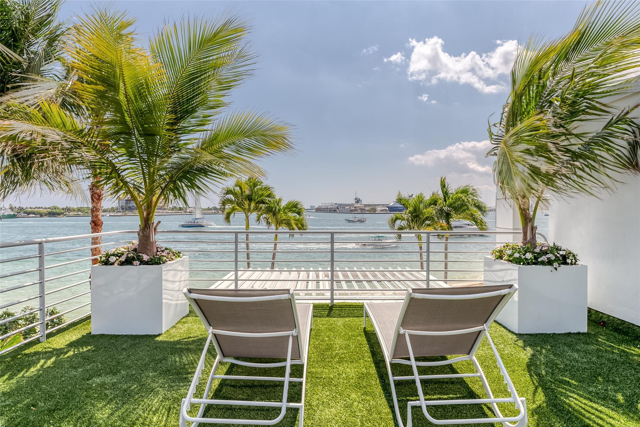 2200 Inlet Drive