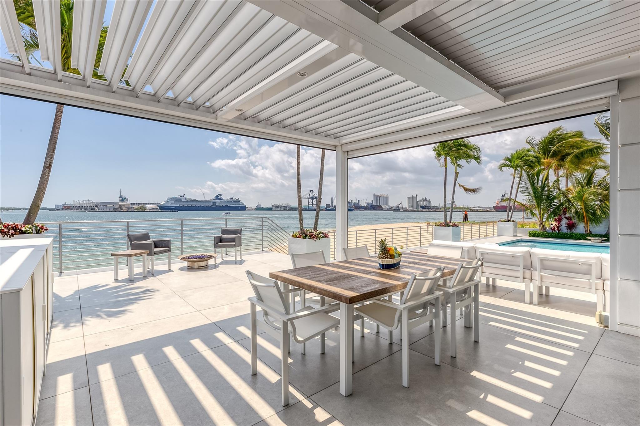 2200 Inlet Drive