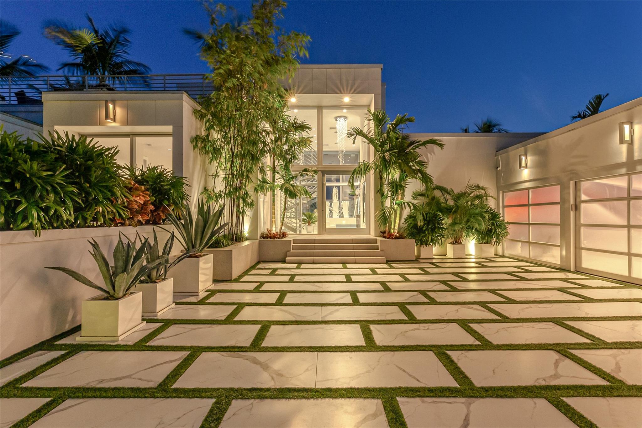 2200 Inlet Drive