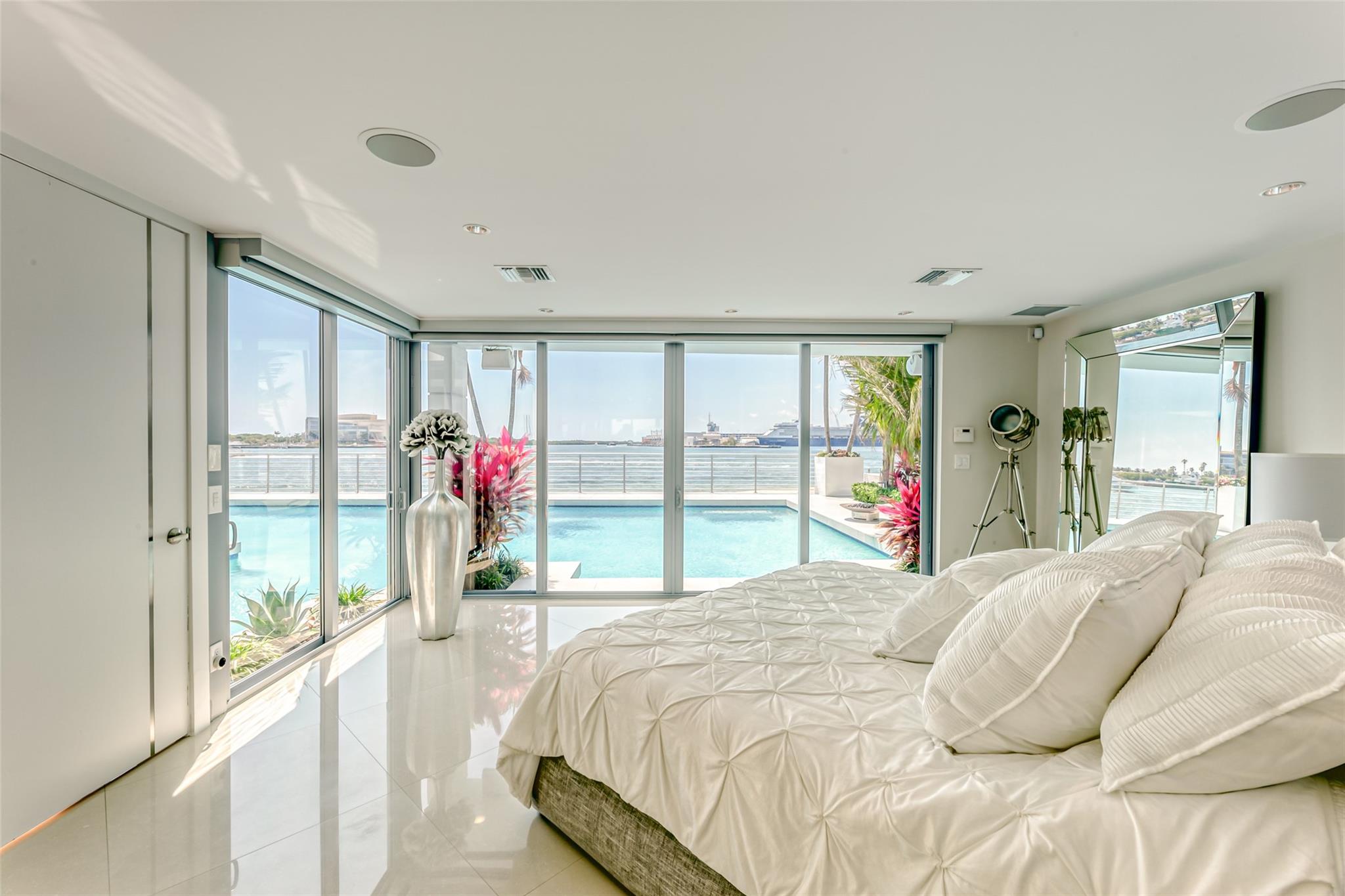 2200 Inlet Drive