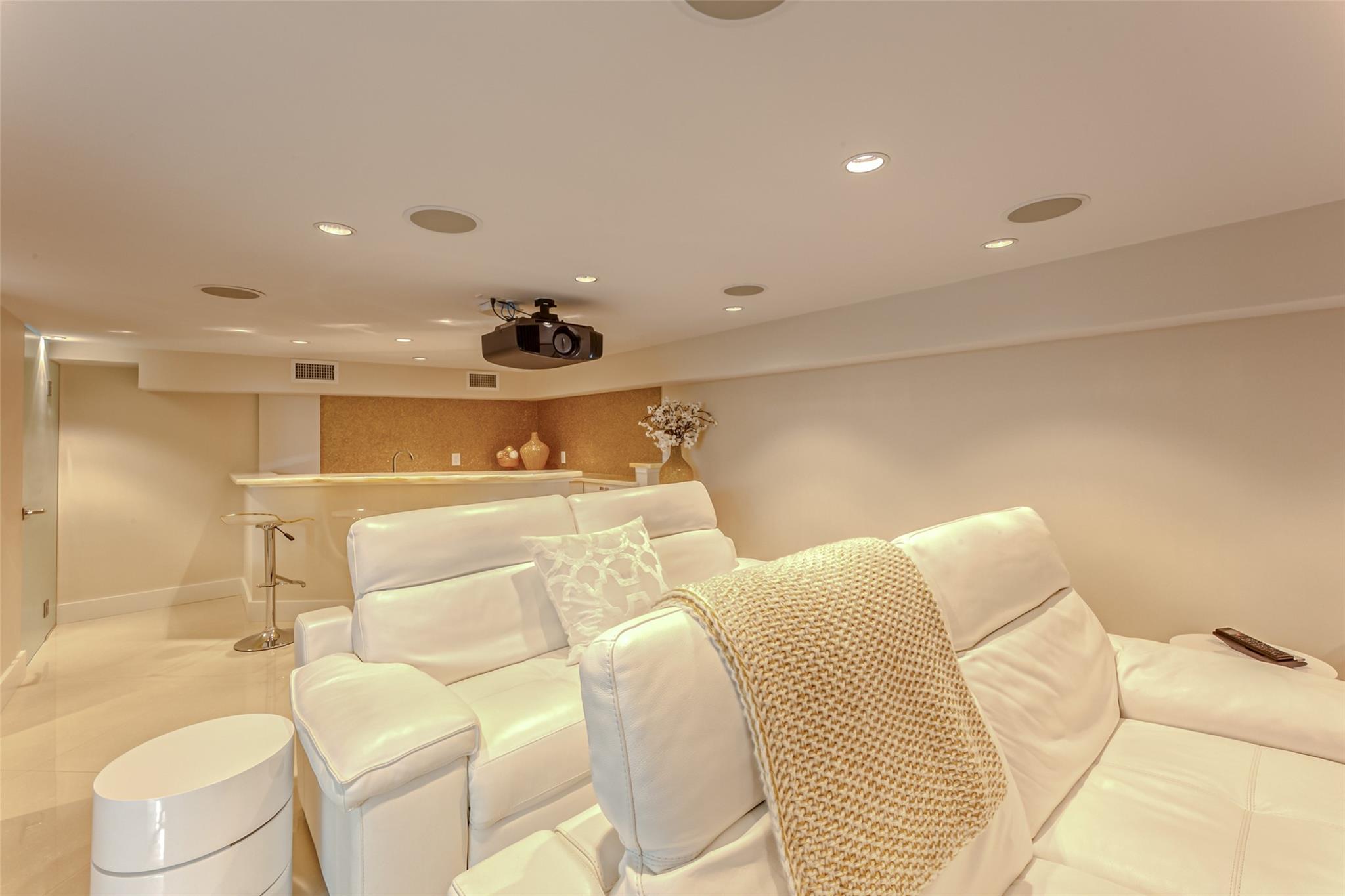 2200 Inlet Drive