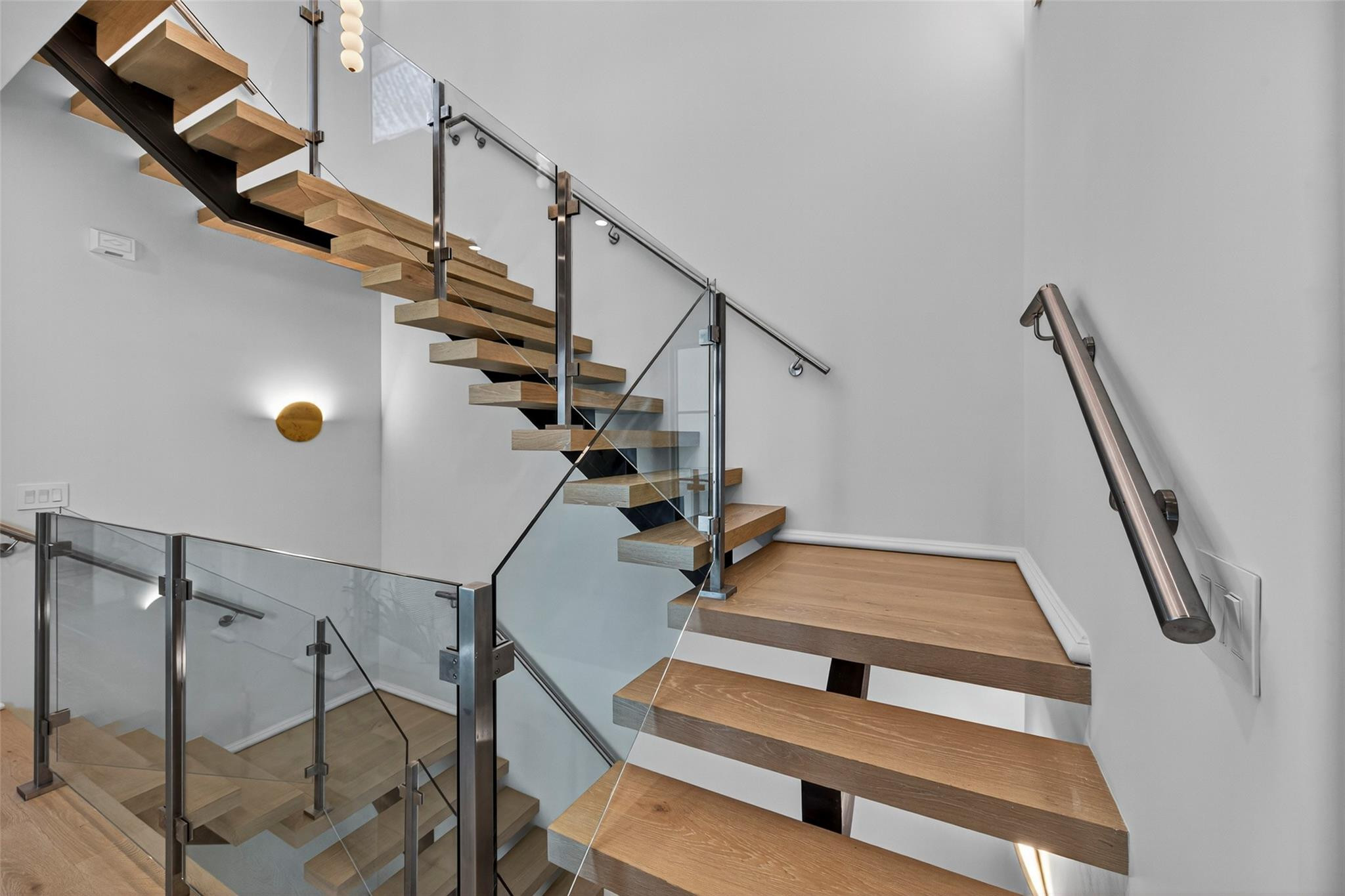 621 SW 5 Place