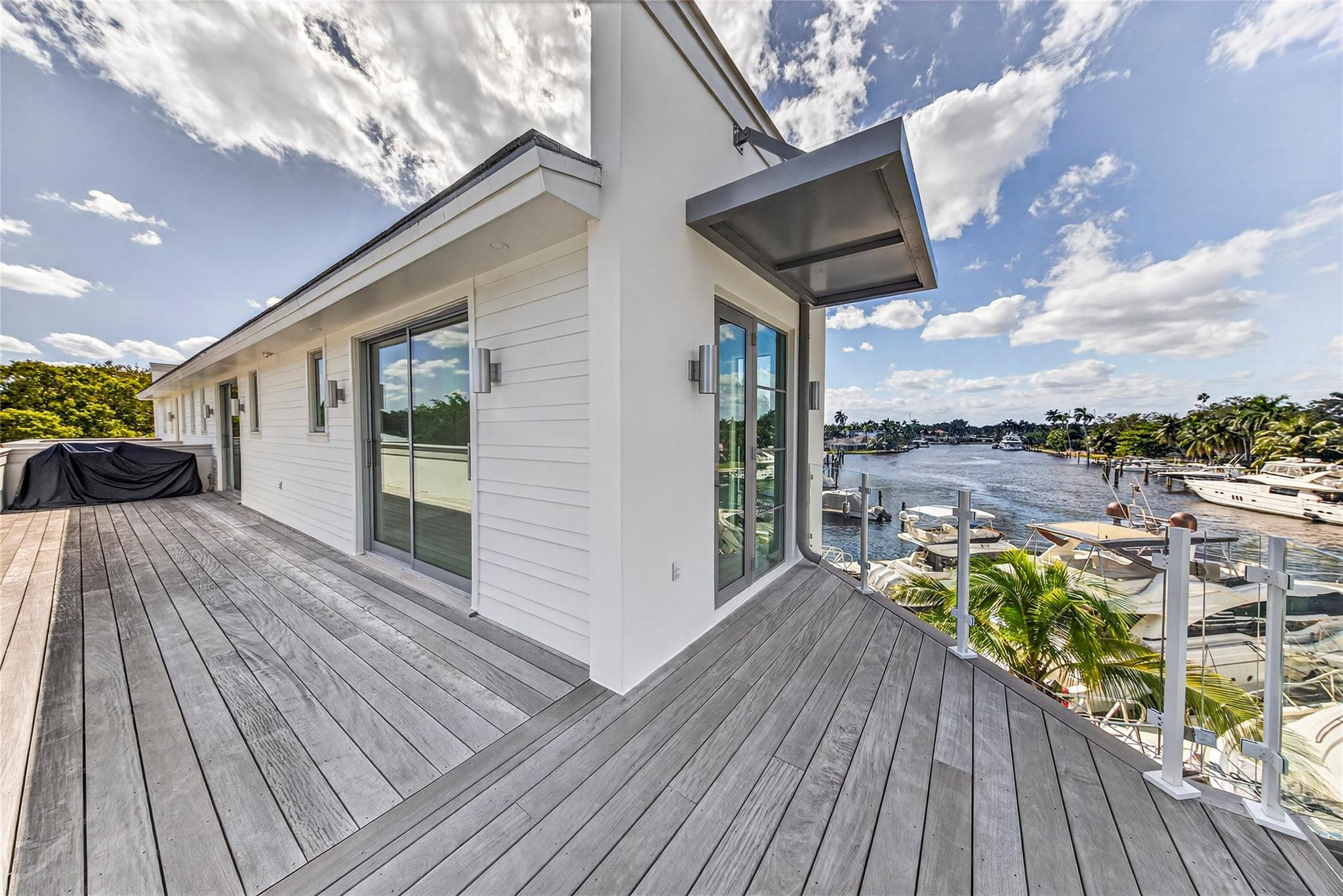 621 SW 5 Place
