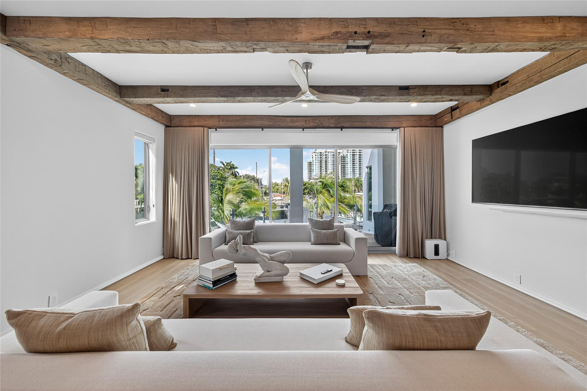 621 SW 5 Place