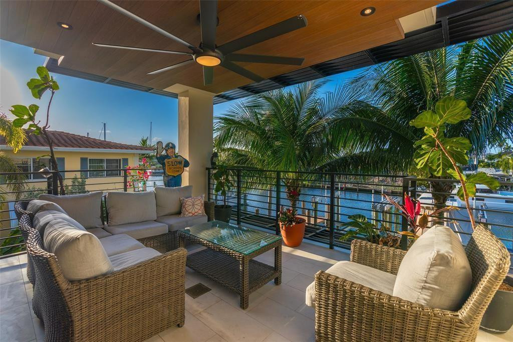 1507 SE 15th Street 202