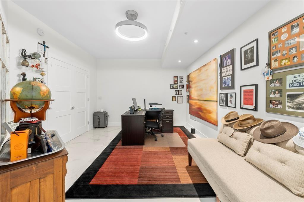 1507 SE 15th Street 202