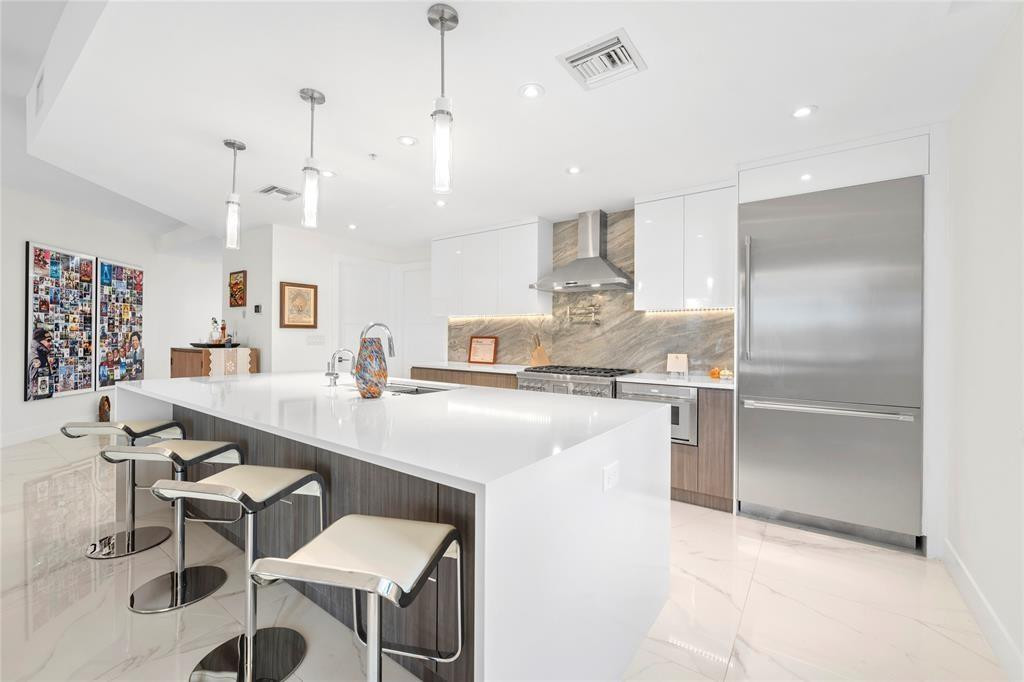 1507 SE 15th Street 202