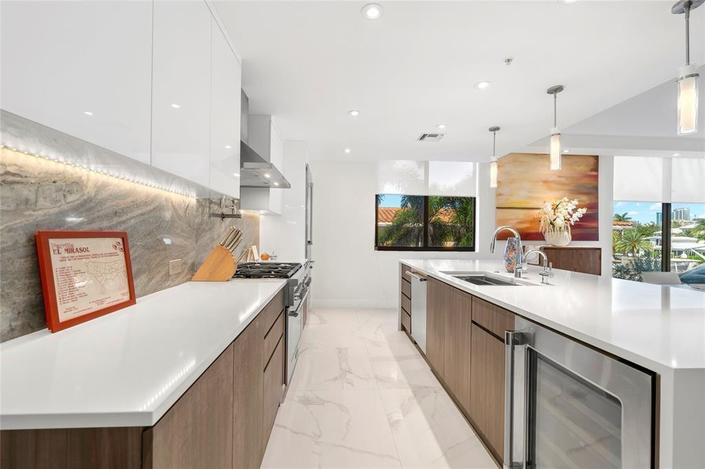 1507 SE 15th Street 202